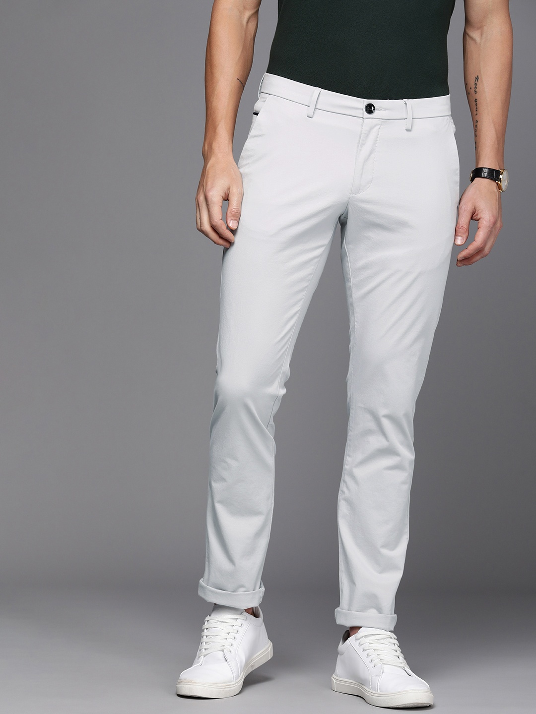 

Allen Solly Men Solid Slim Fit Chinos Trousers, Grey
