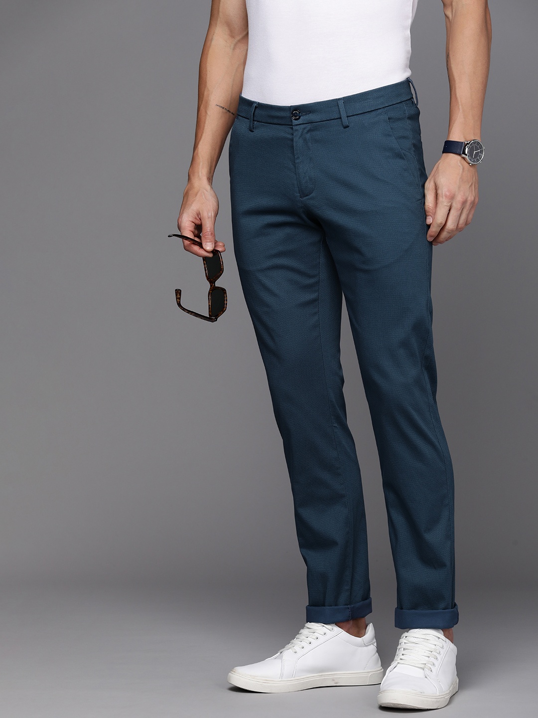 

Allen Solly Men Geometric Printed Slim Fit Trousers, Teal