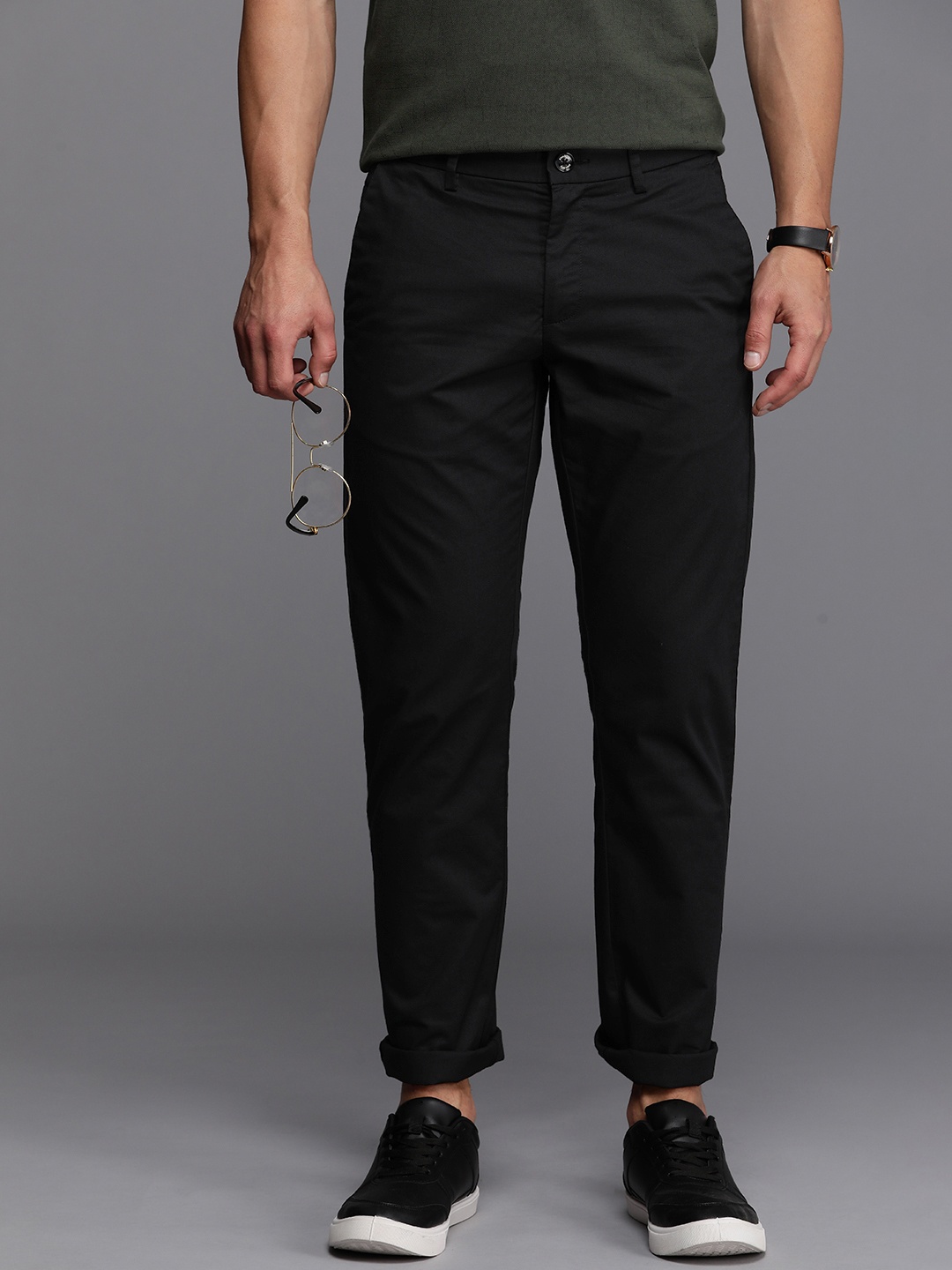 

Allen Solly Men Slim Fit Trousers, Black