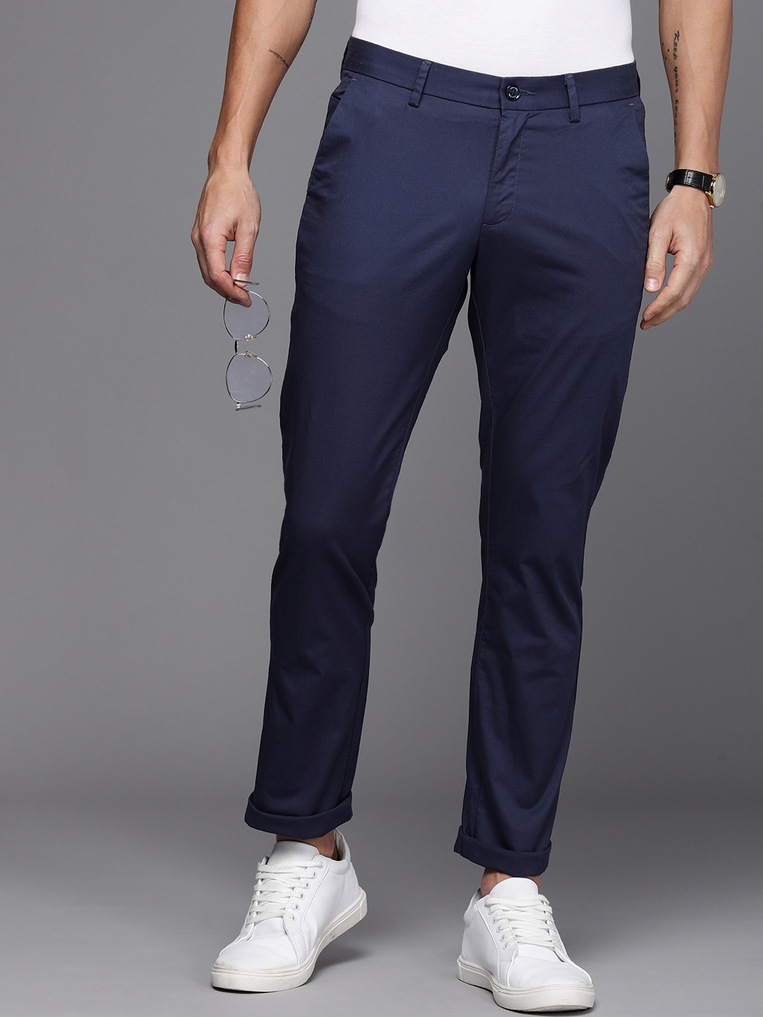 

Allen Solly Men Slim Fit Trousers, Navy blue