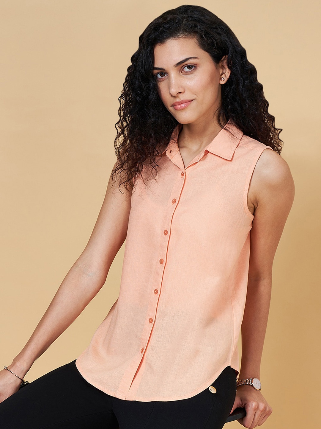

Annabelle by Pantaloons Slim Fit Sleeveless Formal Shirt, Peach