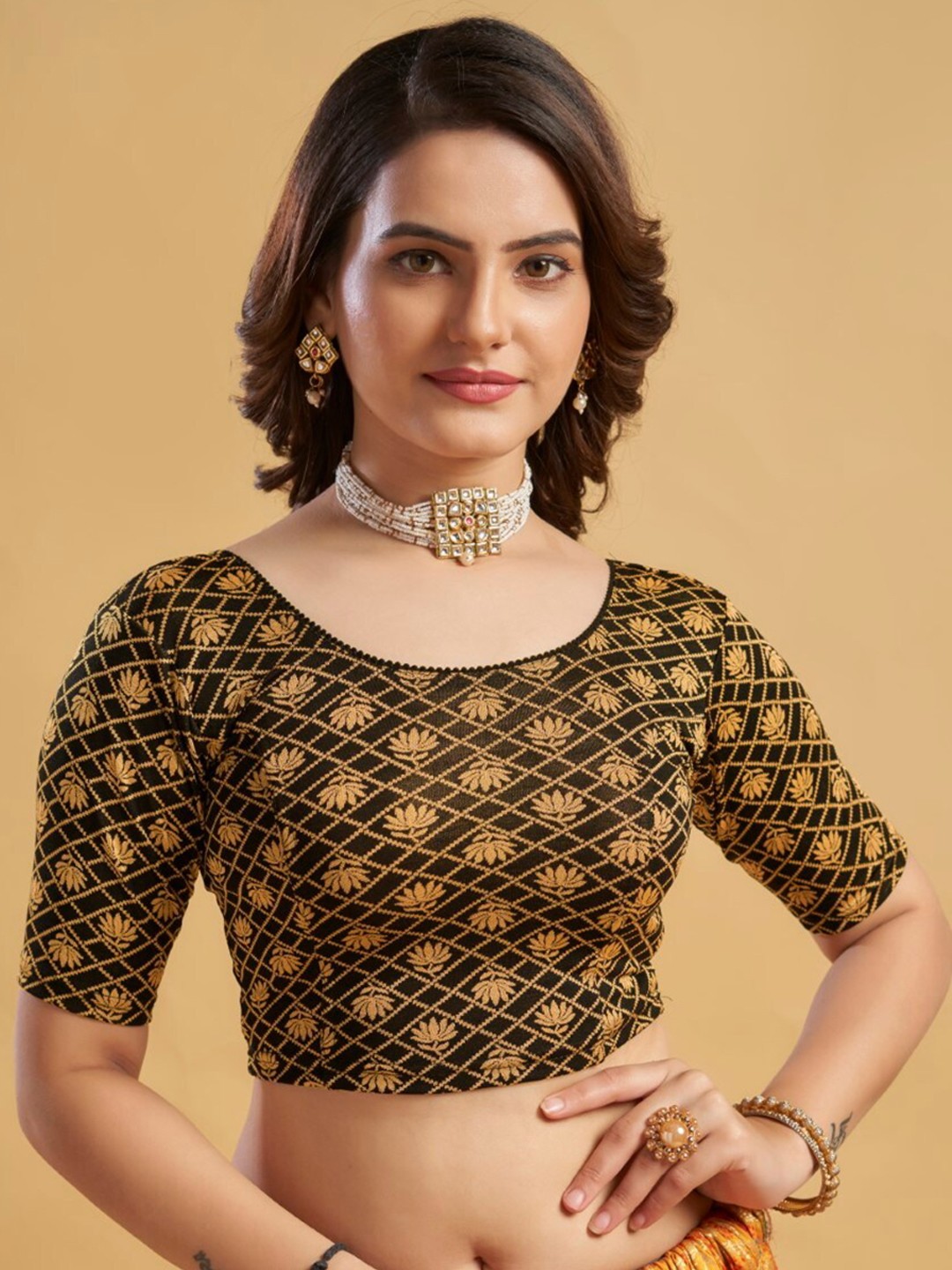 

HIMRISE Round Neck Printed Saree Blouse, Black