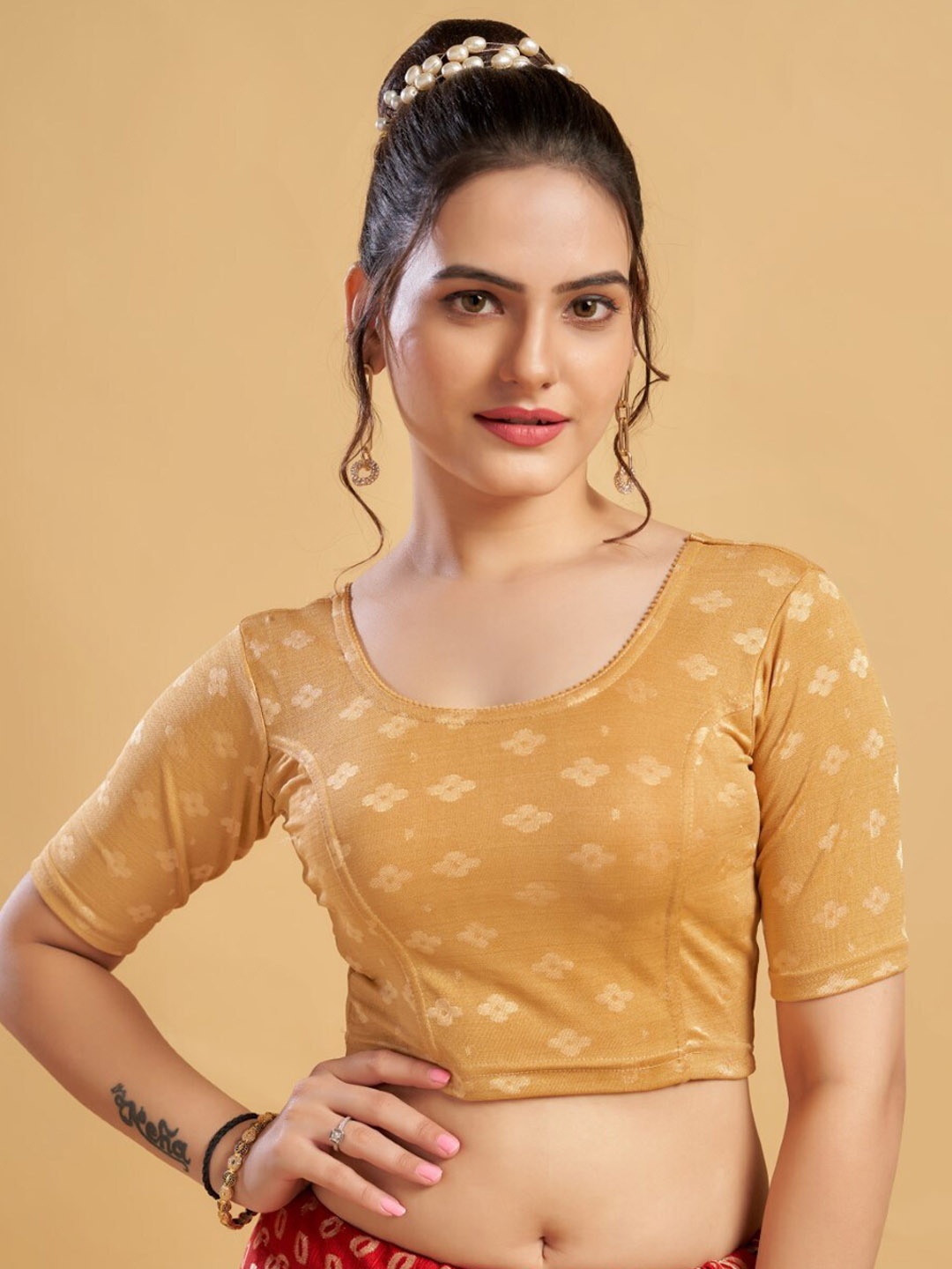 

HIMRISE Printed Round Neck Saree Blouse, Gold
