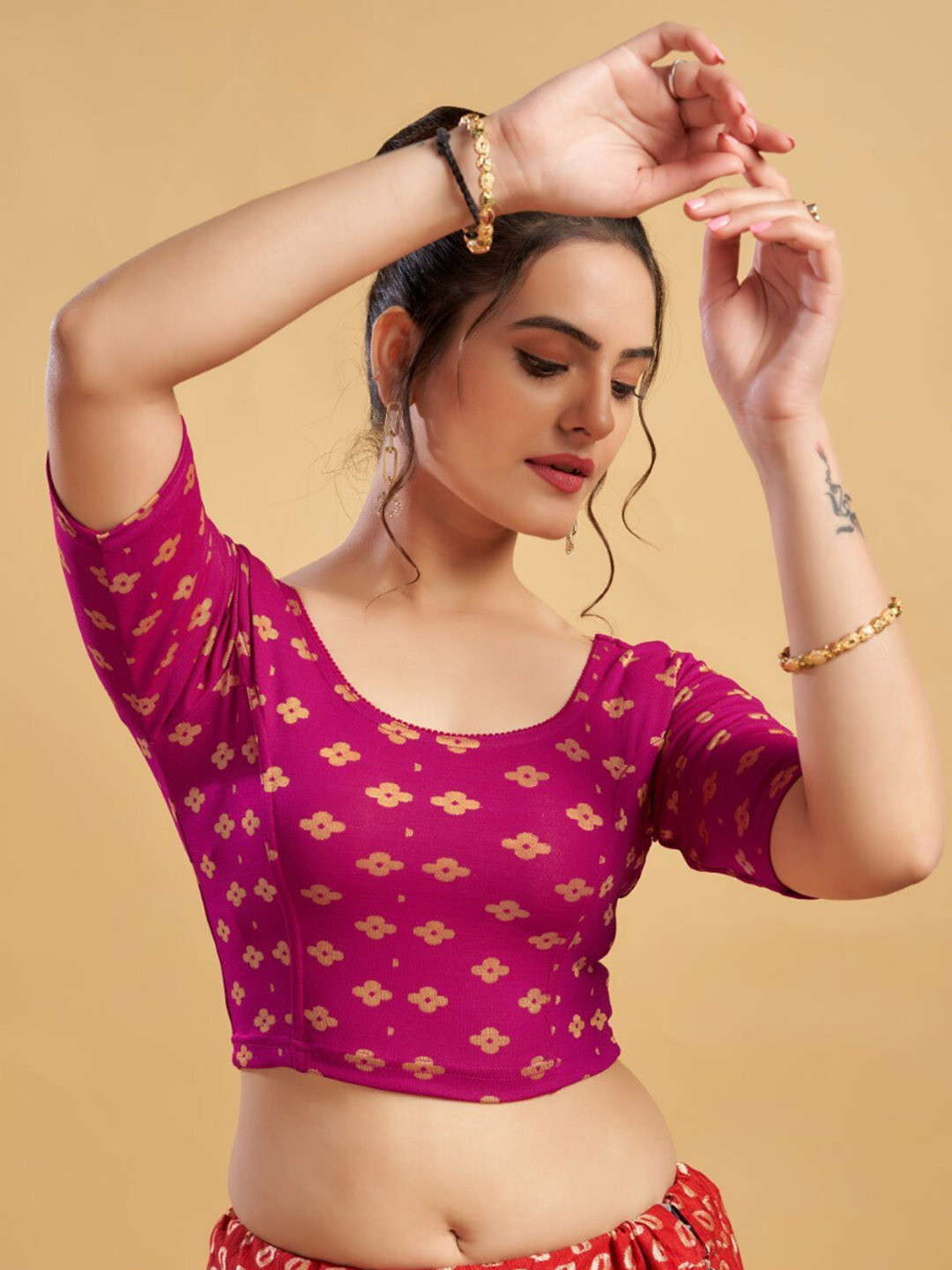

HIMRISE Round Neck Printed Saree Blouse, Pink