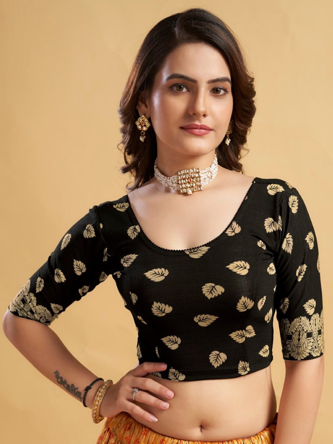 

HIMRISE Printed Readymade Saree Blouse, Black