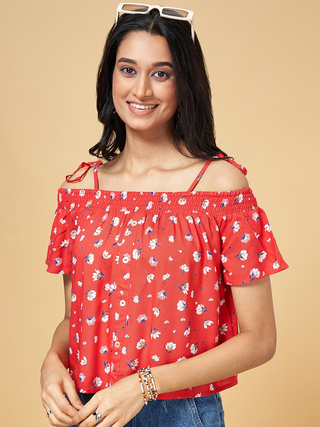 

People Red & white Floral Printed Cold-Shoulder Top