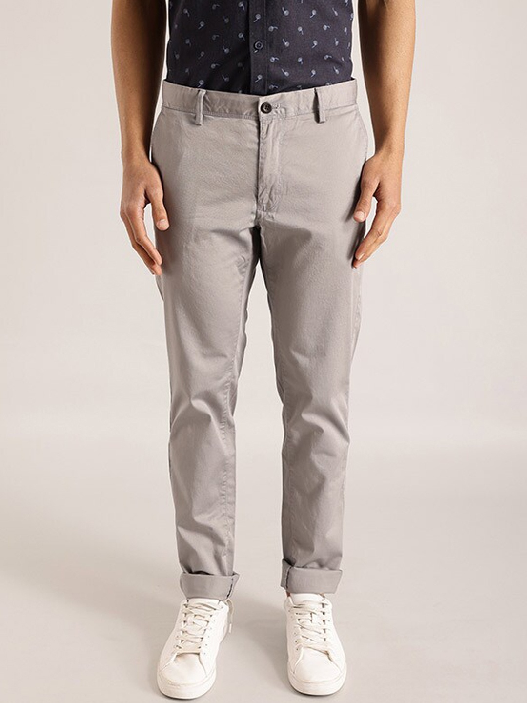 

Indian Terrain Men Mid-Rise Brooklyn Slim Fit Cotton Trousers, Black