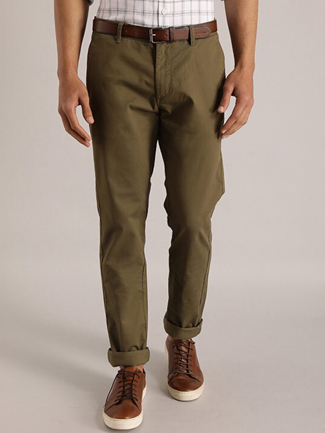 

Indian Terrain Men Brooklyn Slim Fit Regular Trousers, Green