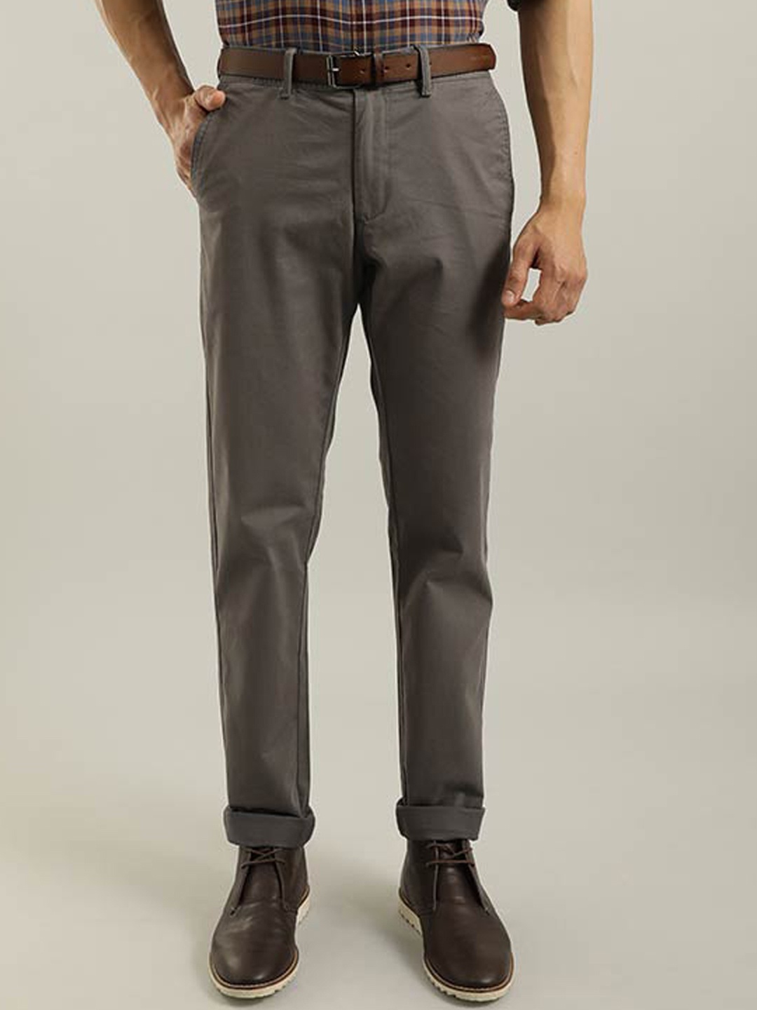

Indian Terrain Men Brooklyn Slim Fit Cotton Formal Trousers, Grey