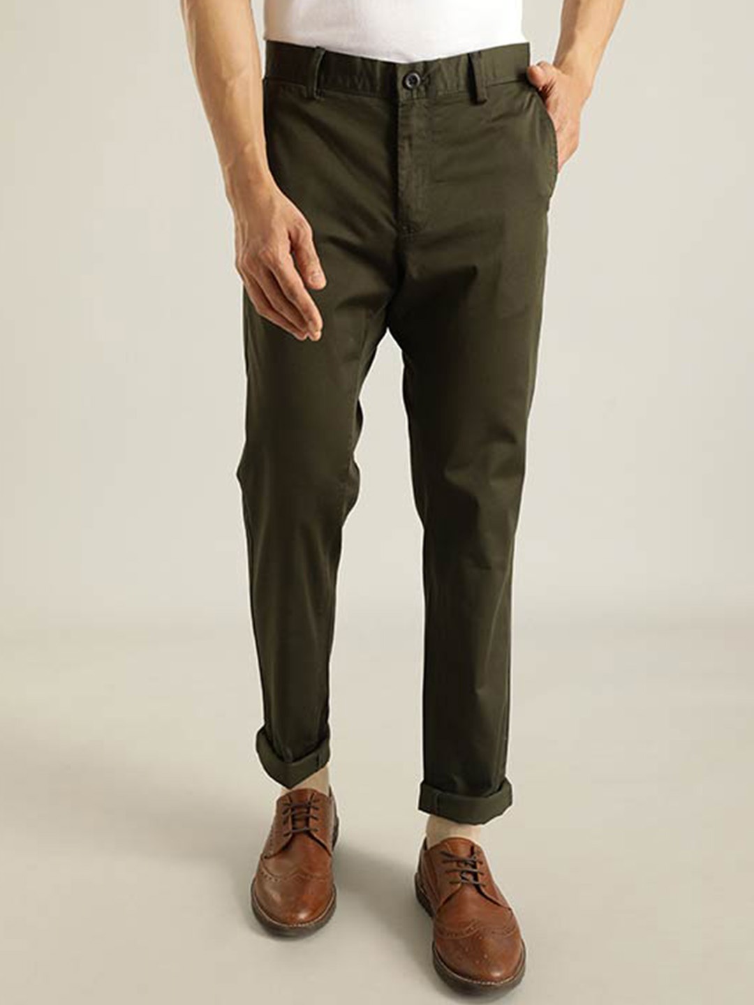 

Indian Terrain Men Mid-Rise Brooklyn Slim Fit Cotton Trousers, Green
