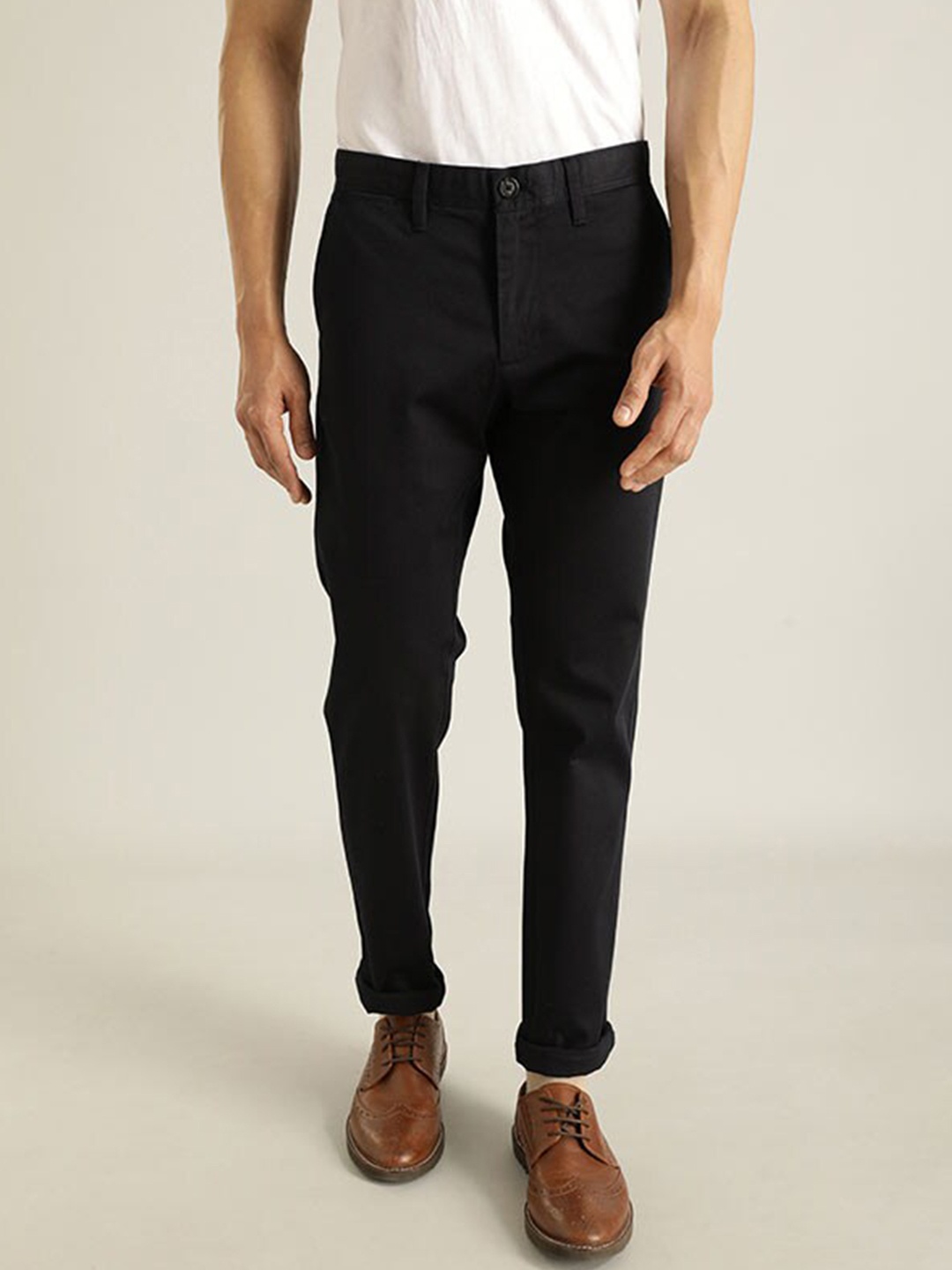 

Indian Terrain Men Brooklyn Slim Fit Chinos, Black