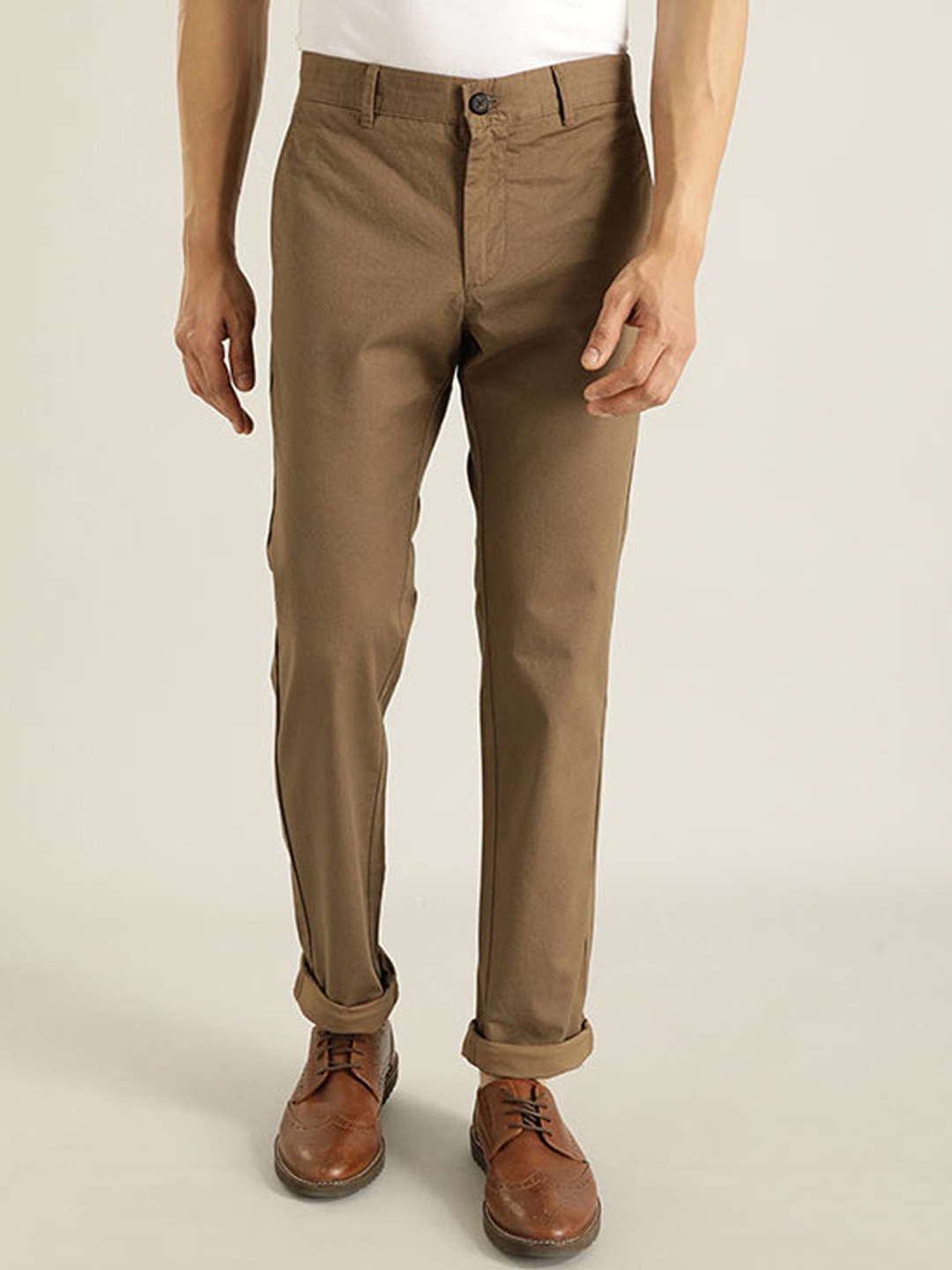 

Indian Terrain Men Brooklyn Mid Rise Cotton Trousers, Brown