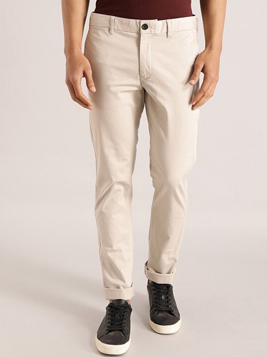 

Indian Terrain Men Brooklyn Slim Fit Chinos Trousers, Beige