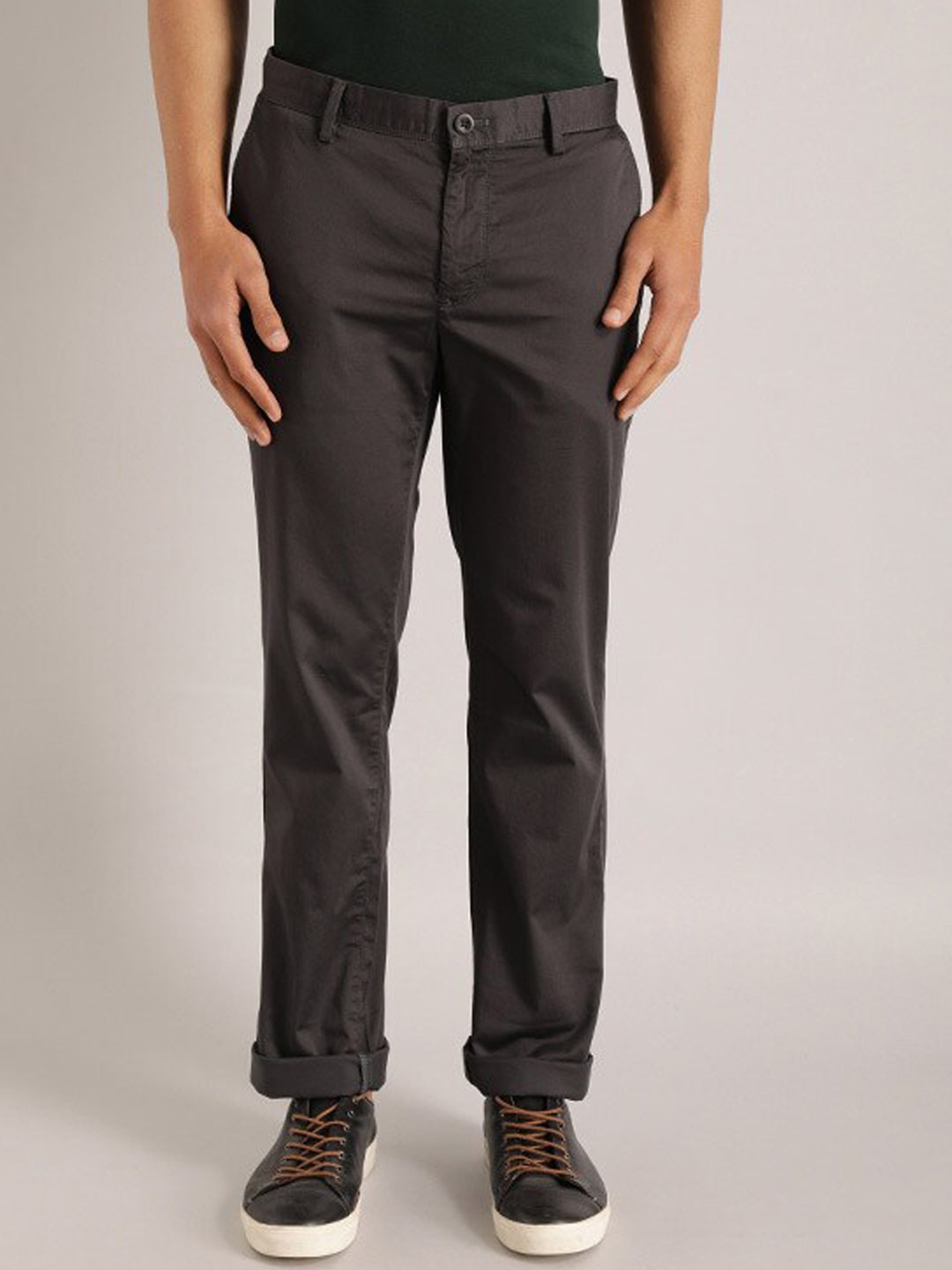 

Indian Terrain Men Brooklyn Slim Fit Chinos Trousers, Black