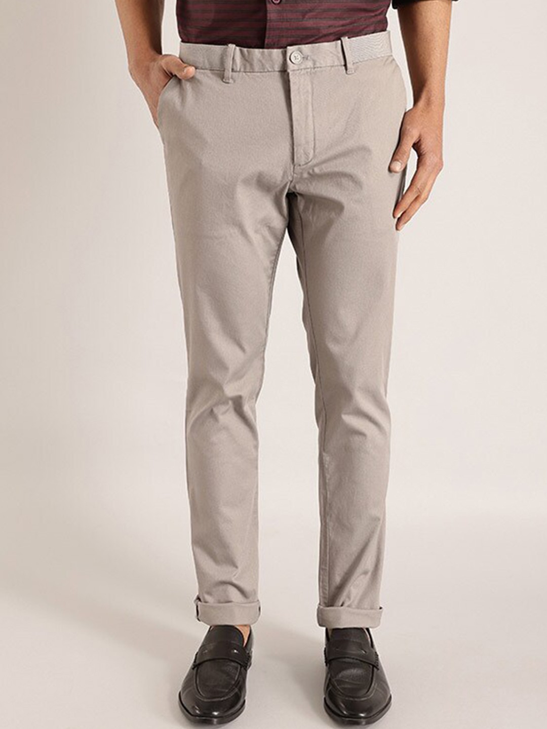 

Indian Terrain Men Brooklyn Slim Fit Mid-Rise Trousers, Black