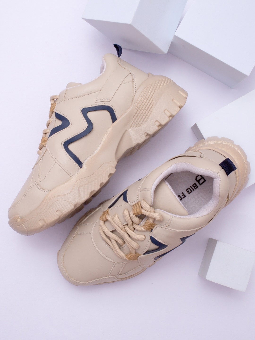 

Big Fox Women Comfort Insole Lightweight Sneakers, Cream