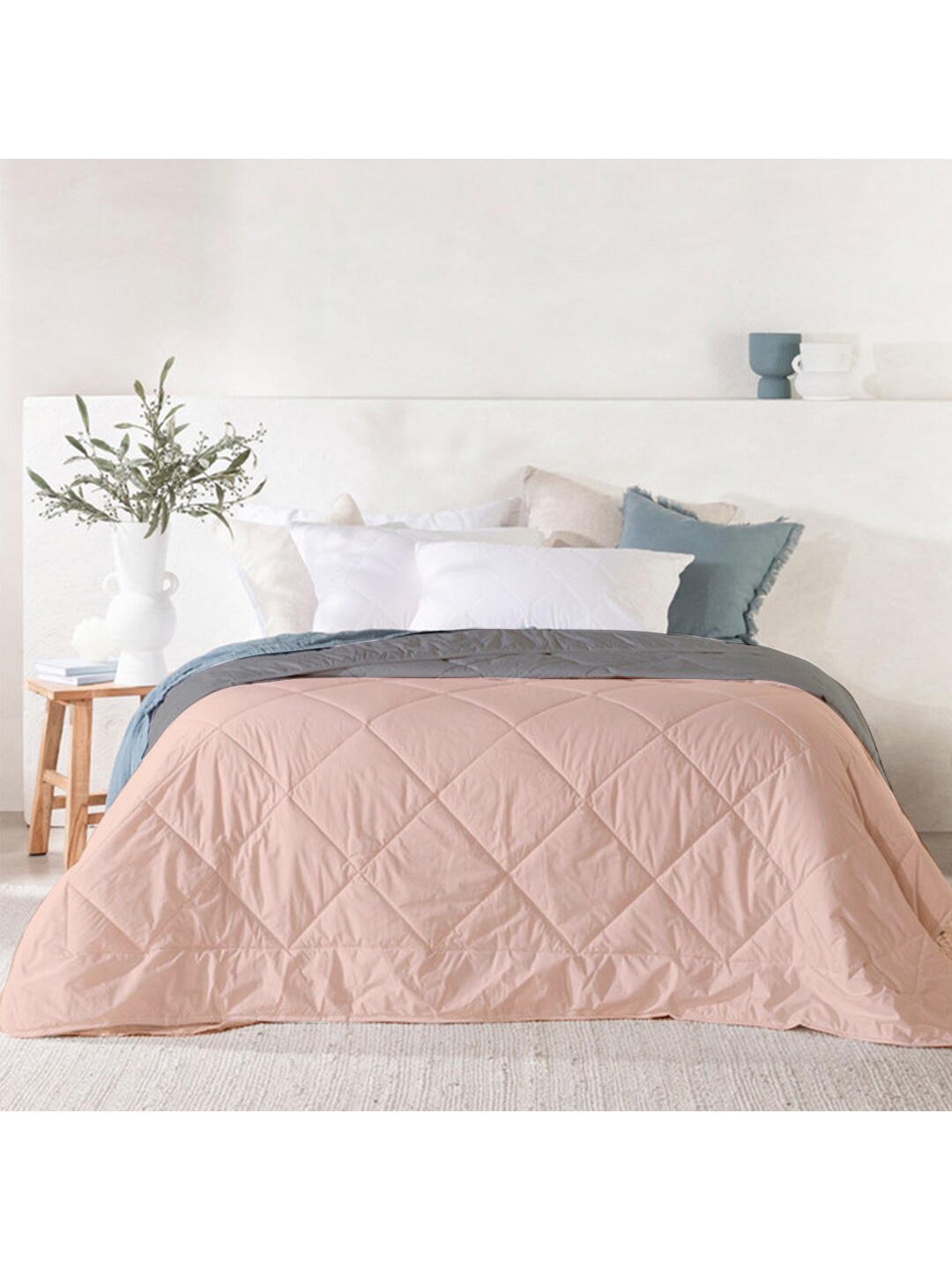 

RAZZAI Peach-Coloured & Grey Geometric Microfiber AC Room 150 GSM Double Bed Comforter