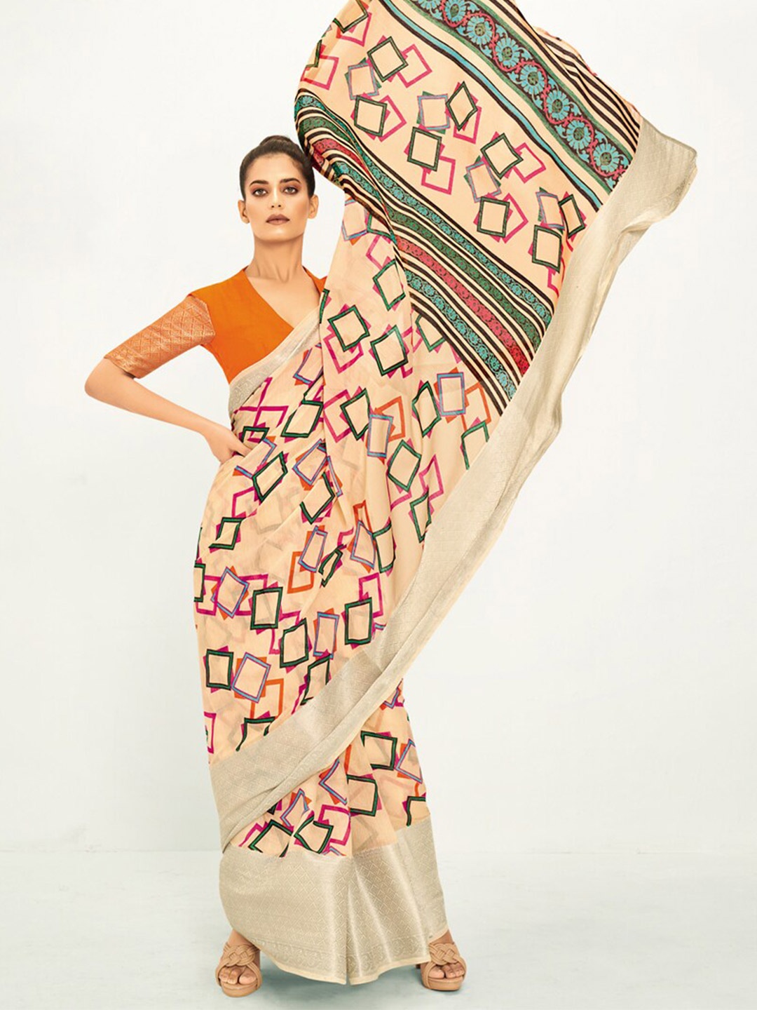 

DIVASTRI Geometric Printed Zari Saree, Orange
