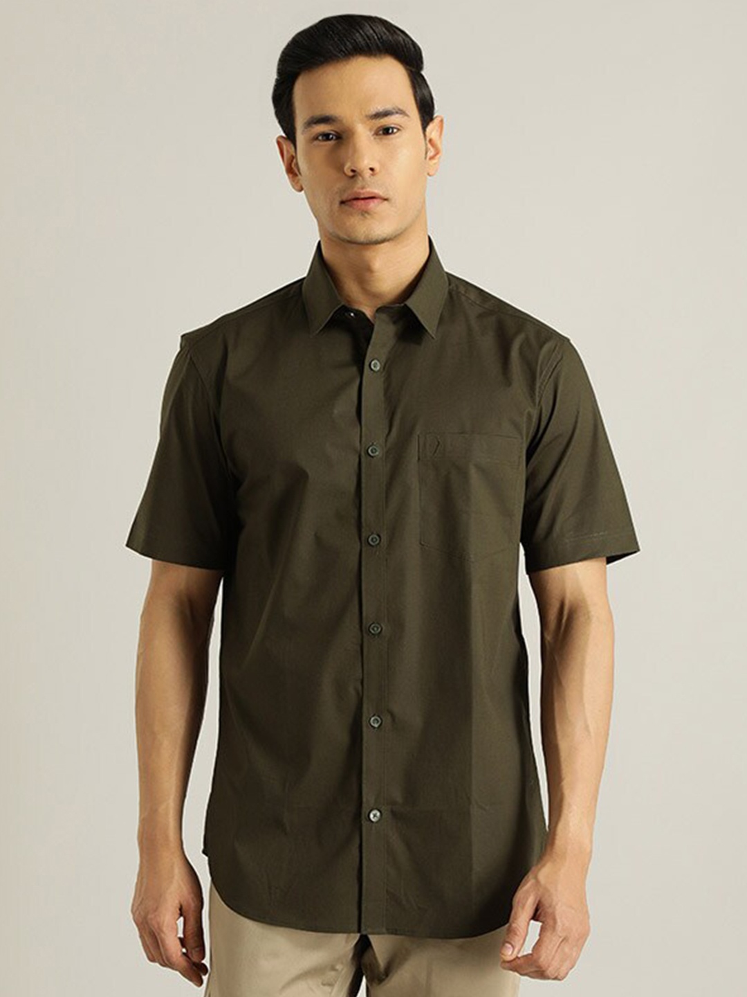 

Indian Terrain Spread Collar Chiseled Slim Fit Pure Cotton Casual Shirt, Olive