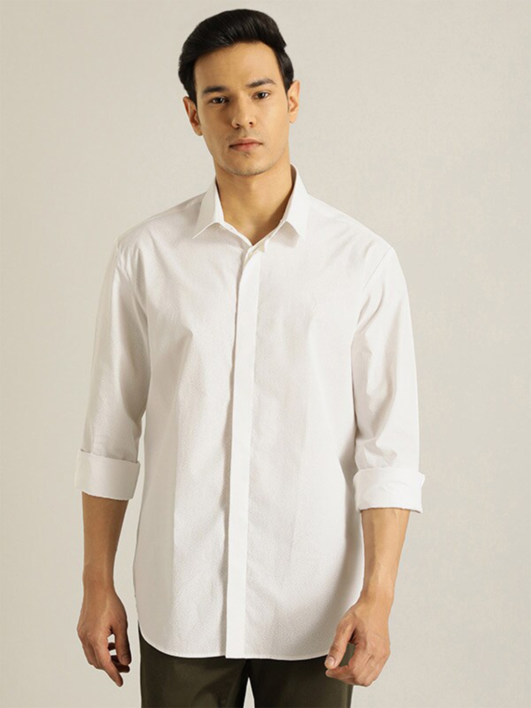 

Indian Terrain Chiseled Slim Fit Micro Ditsy Printed Opaque Pure Cotton Casual Shirt, White