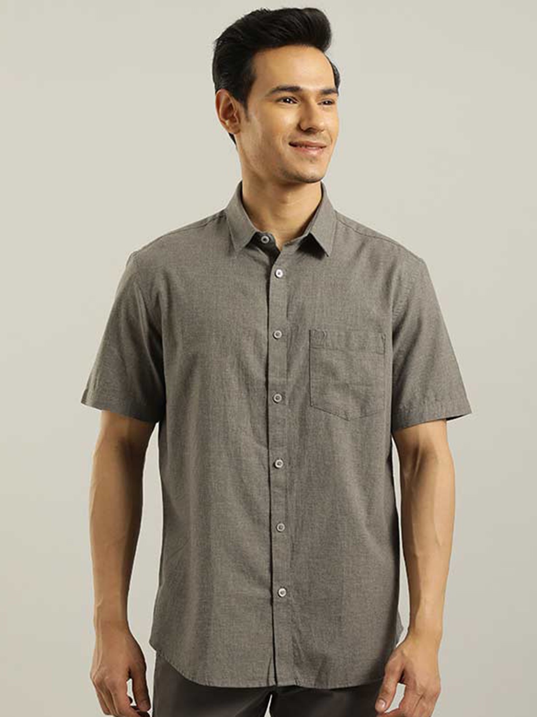 

Indian Terrain Chiseled Slim Fit Pure Cotton Shirt, Black