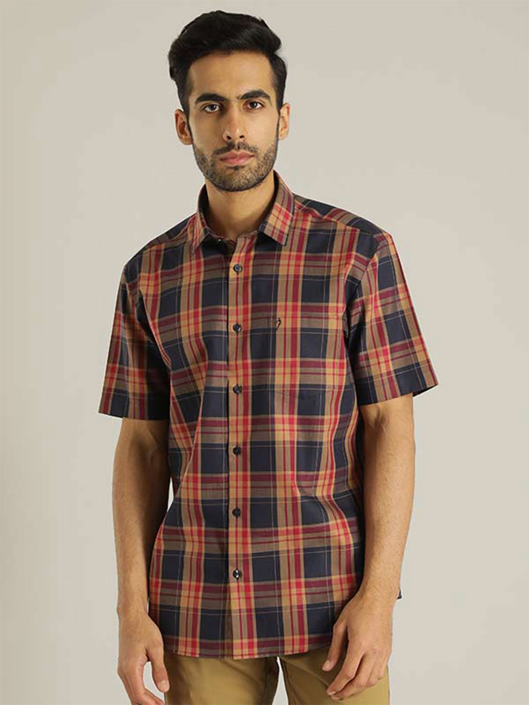 

Indian Terrain Chiseled Checked Slim Fit Spread Collar Cotton Casual Shirt, Brown