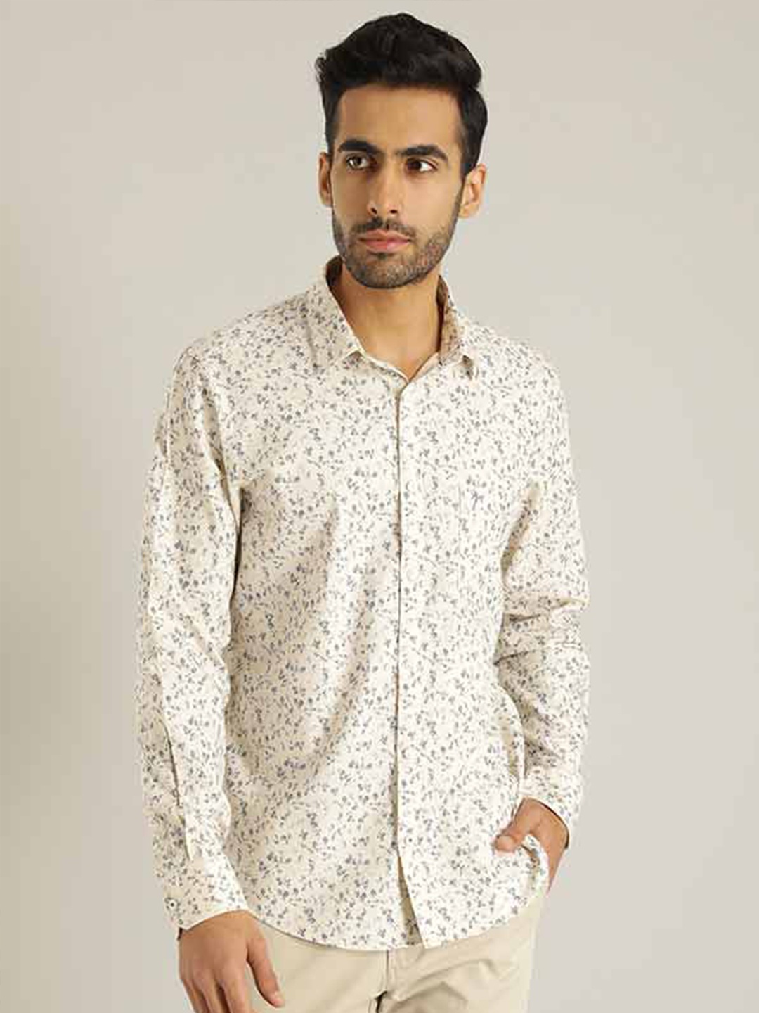 

Indian Terrain Chiseled Slim Fit Floral Printed Pure Cotton Casual Shirt, White