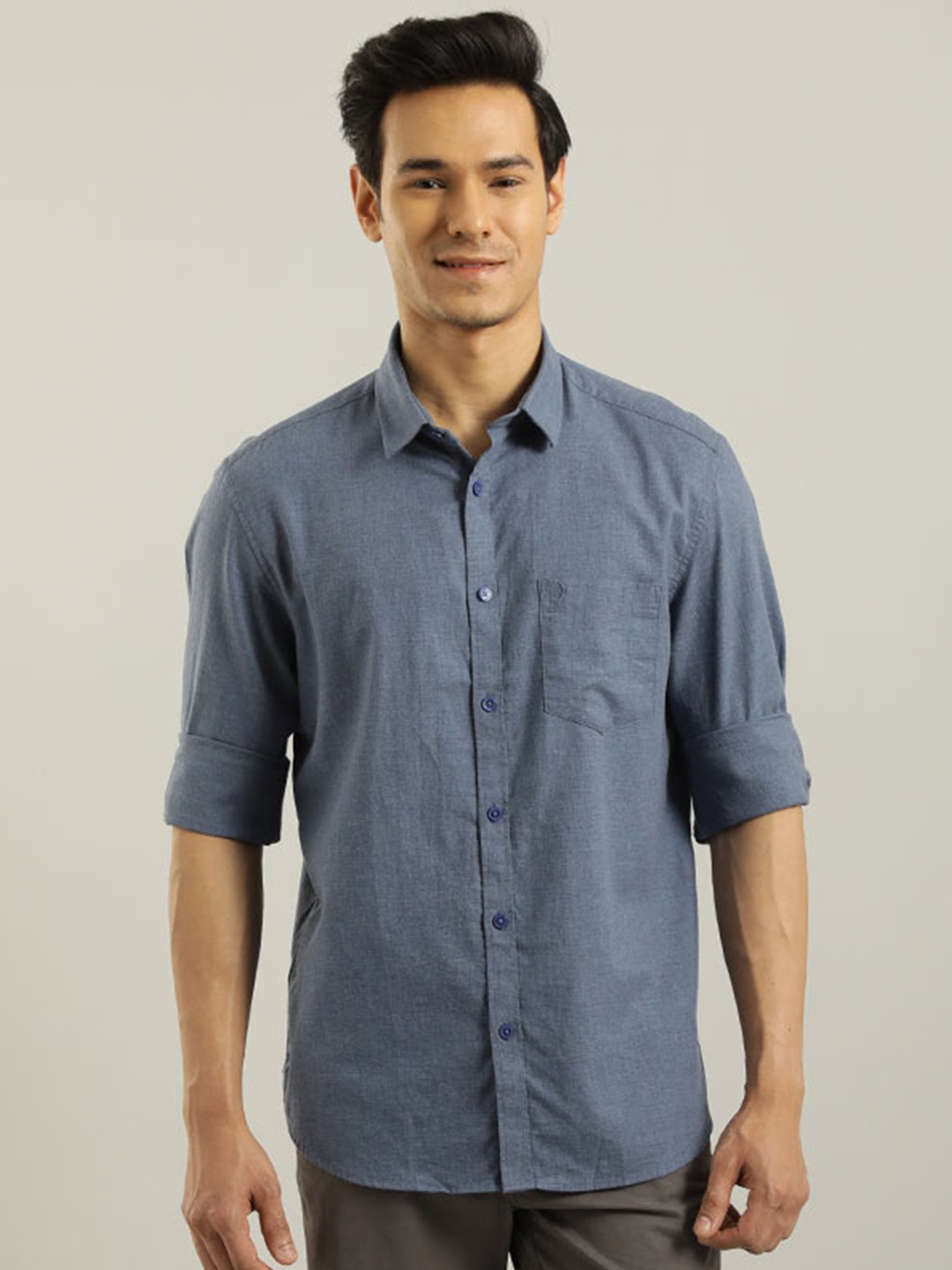

Indian Terrain Spread Collar Chiseled Slim Fit Opaque Pure Cotton Casual Shirt, Blue