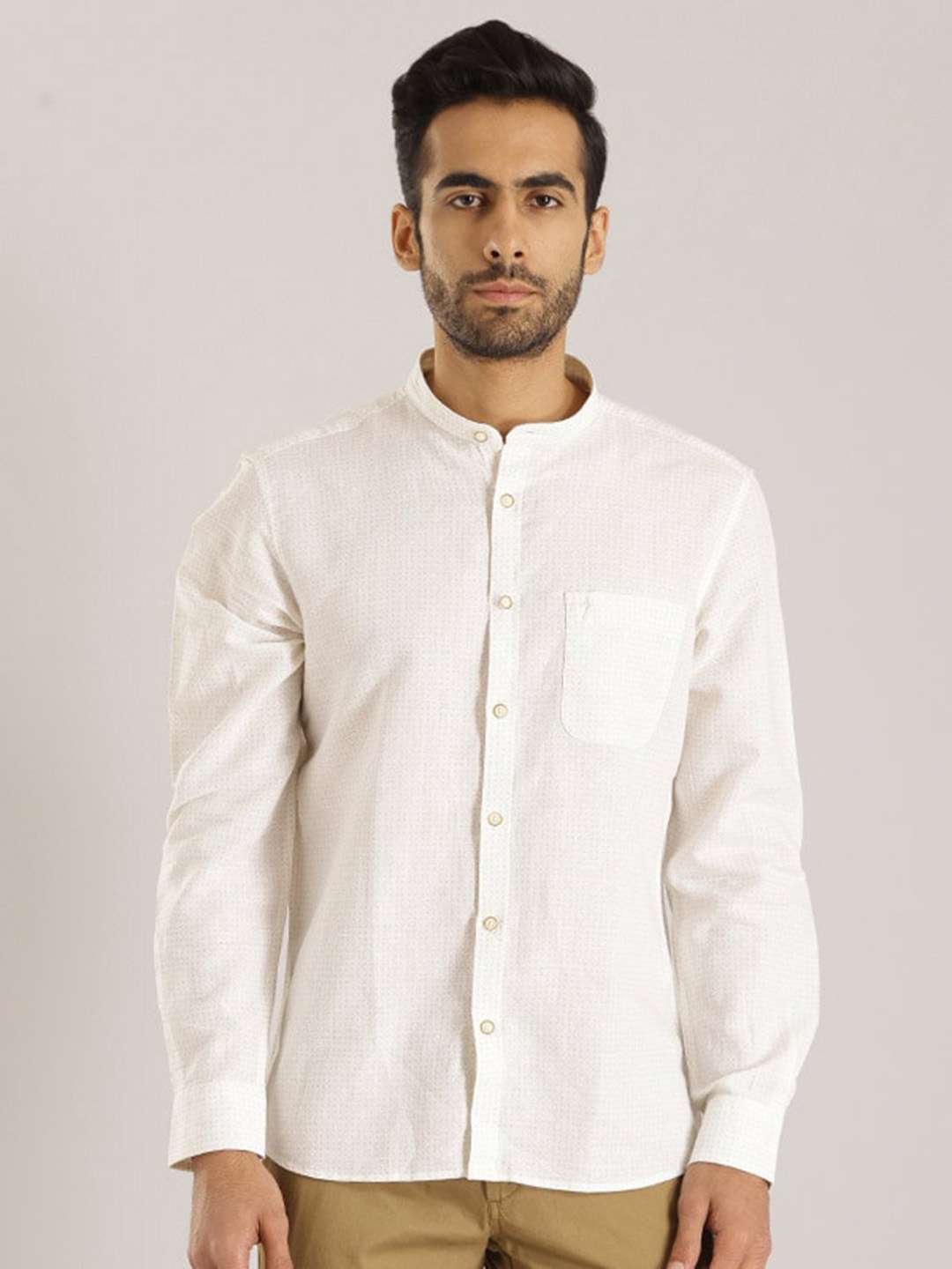 

Indian Terrain Chiseled Slim Fit Micro Ditsy Printed Mandarin Collar Pure Cotton Shirt, White