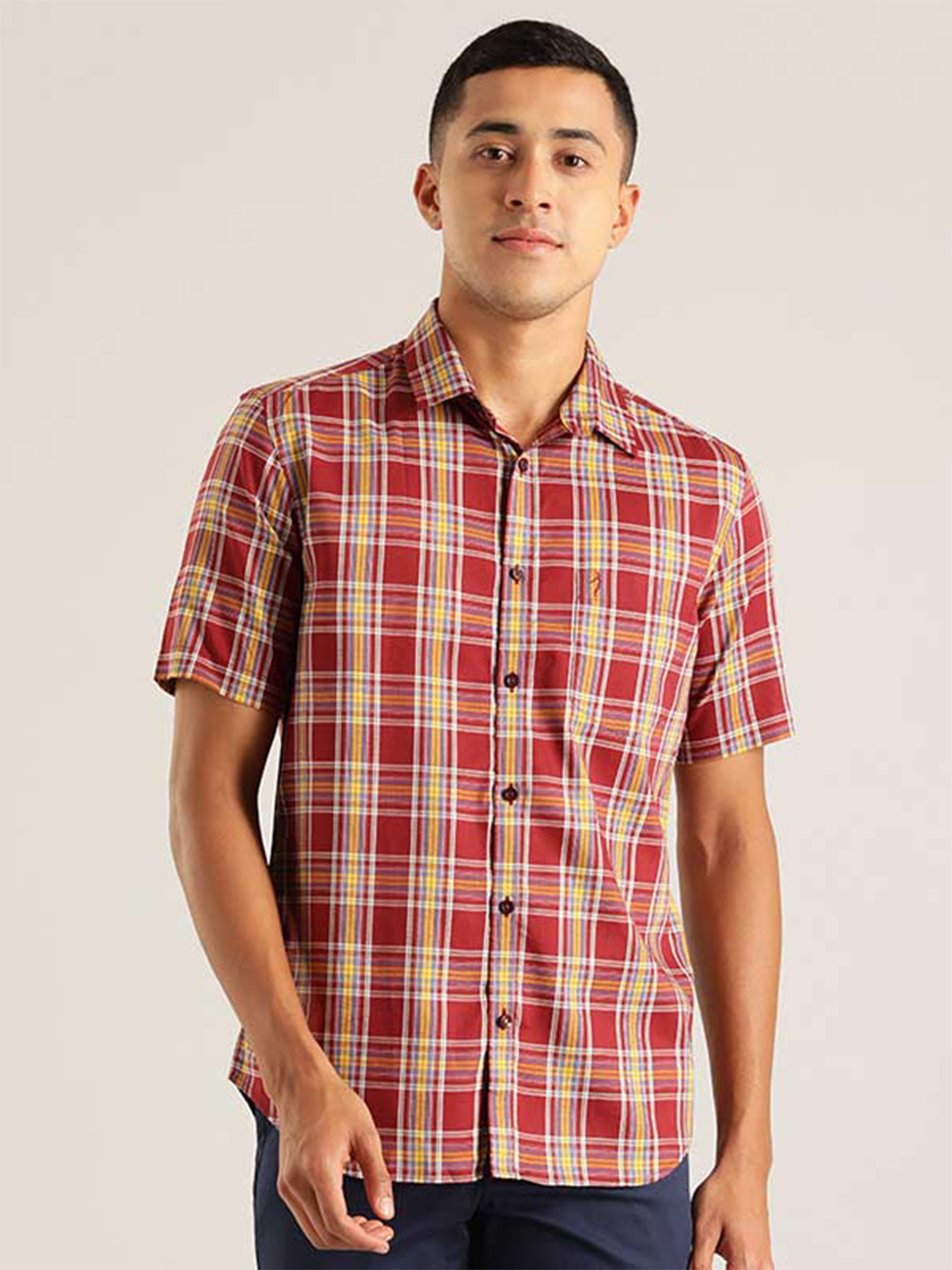 

Indian Terrain Men Tartan Checked Cotton Chiseled Slim Fit Opaque Casual Shirt, Red