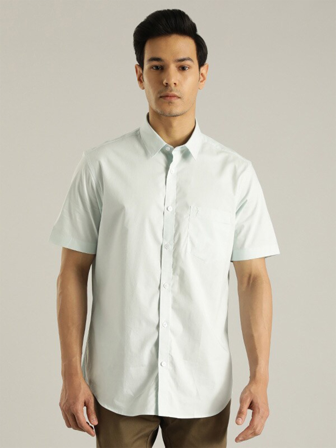 

Indian Terrain Men Chiseled Slim Fit Opaque Pure Cotton Casual Shirt, Green