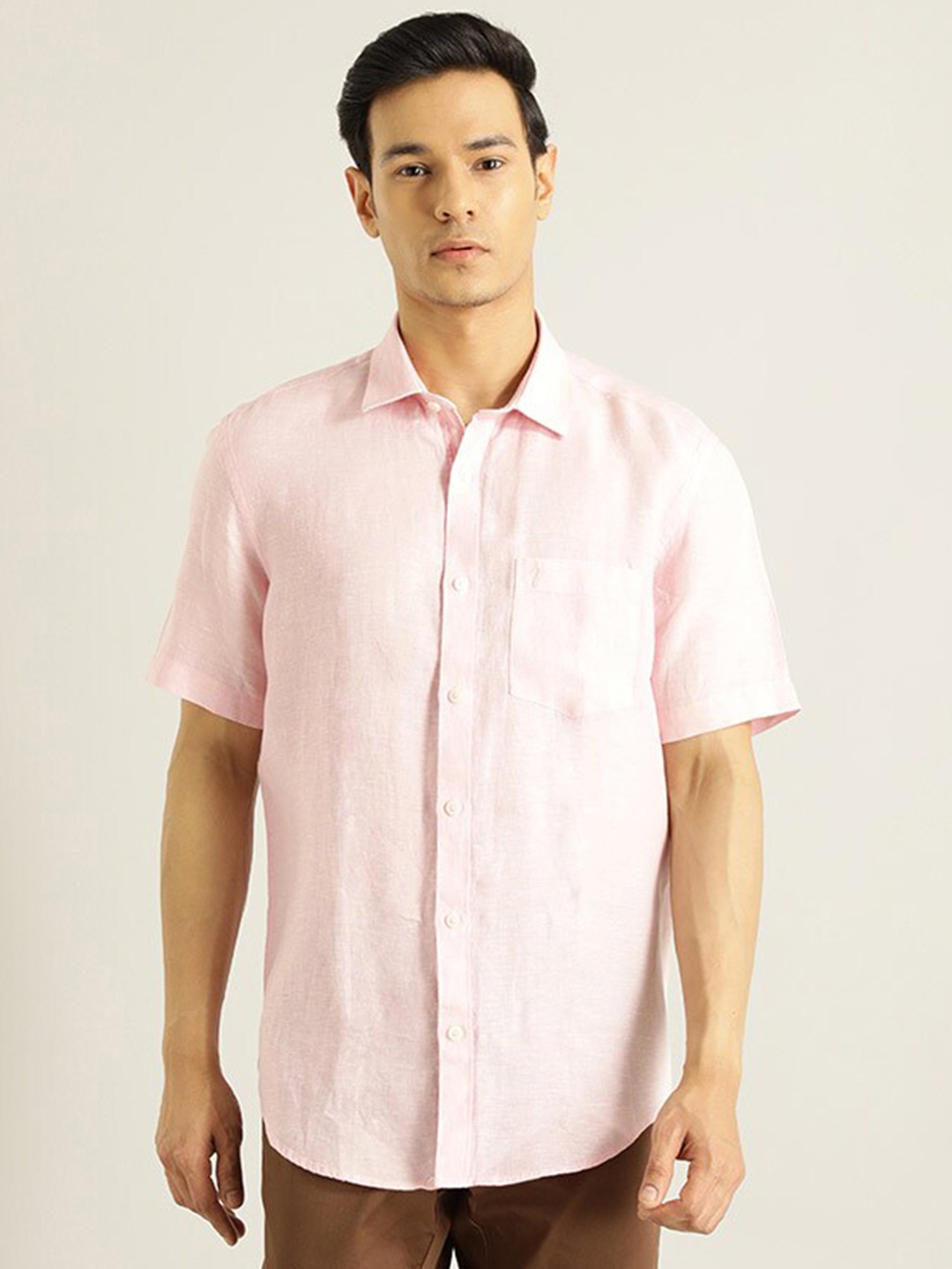 

Indian Terrain Spread Collar Chiseled Fit Slim Fit Pure Cotton Casual Shirt, Pink