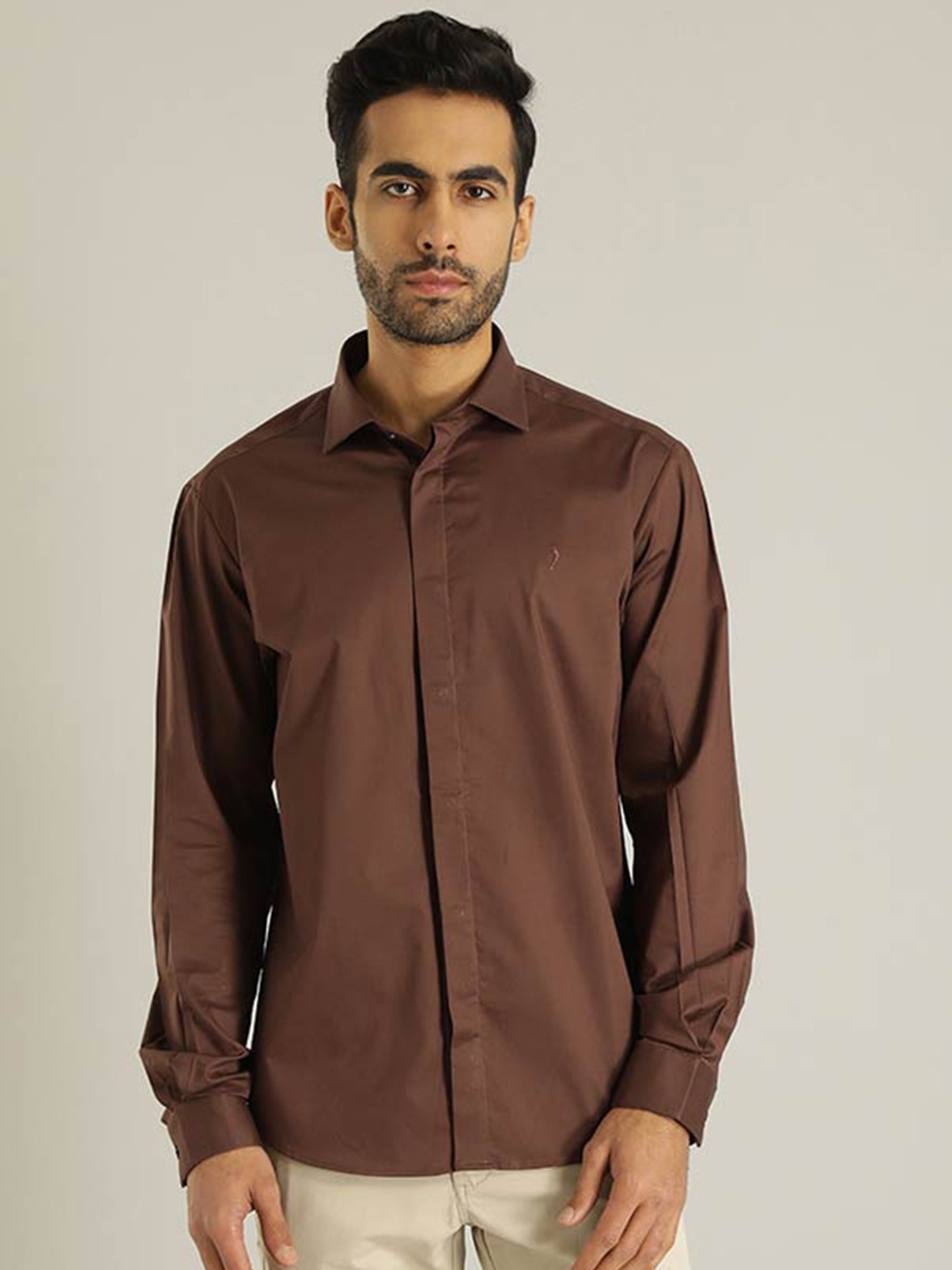 

Indian Terrain Chiseled Spread Collar Pure Cotton Slim Fit Shirt, Brown