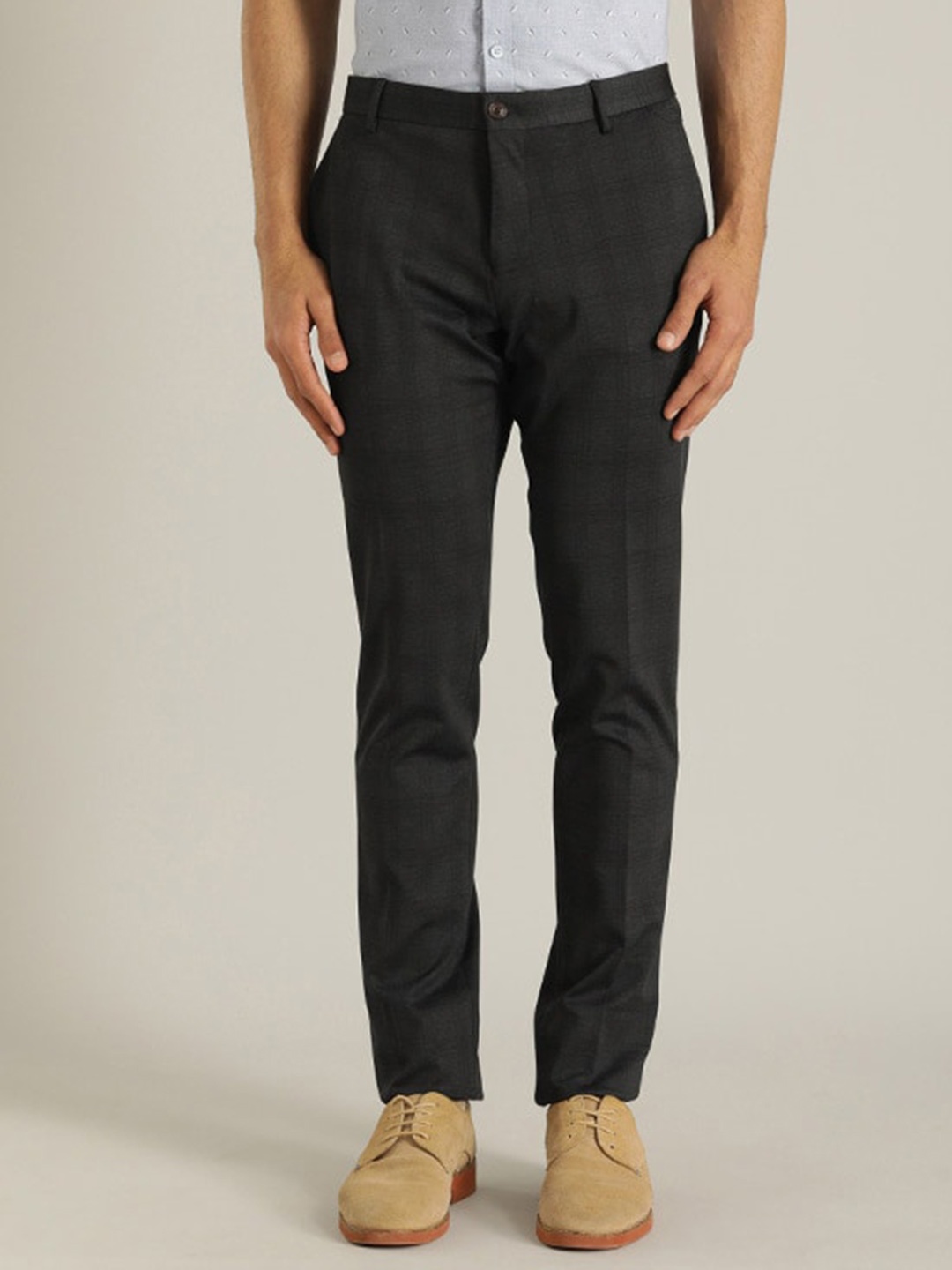 

Indian Terrain Men Brooklyn Slim Fit Checked Mid-Rise Pure Cotton Trousers, Black