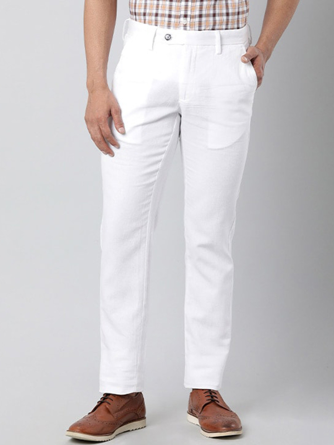 

Indian Terrain Men Brooklyn Slim Fit Pure Cotton Regular Trousers, White