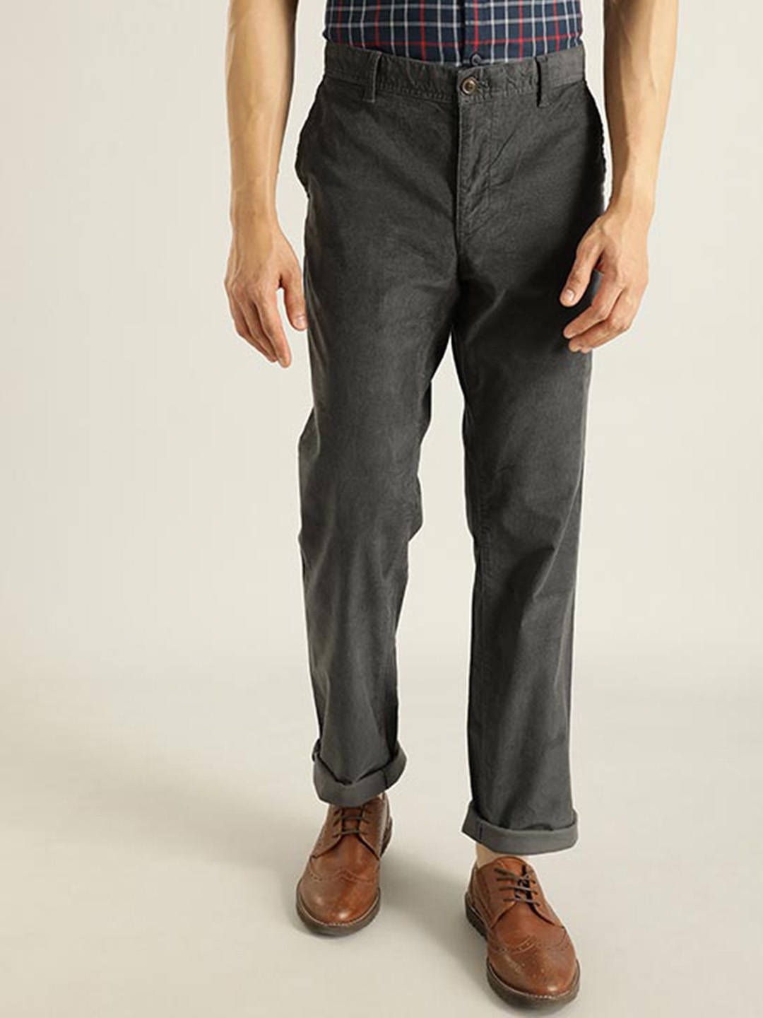 

Indian Terrain Men Brooklyn Slim Fit Pure Cotton Trousers, Grey