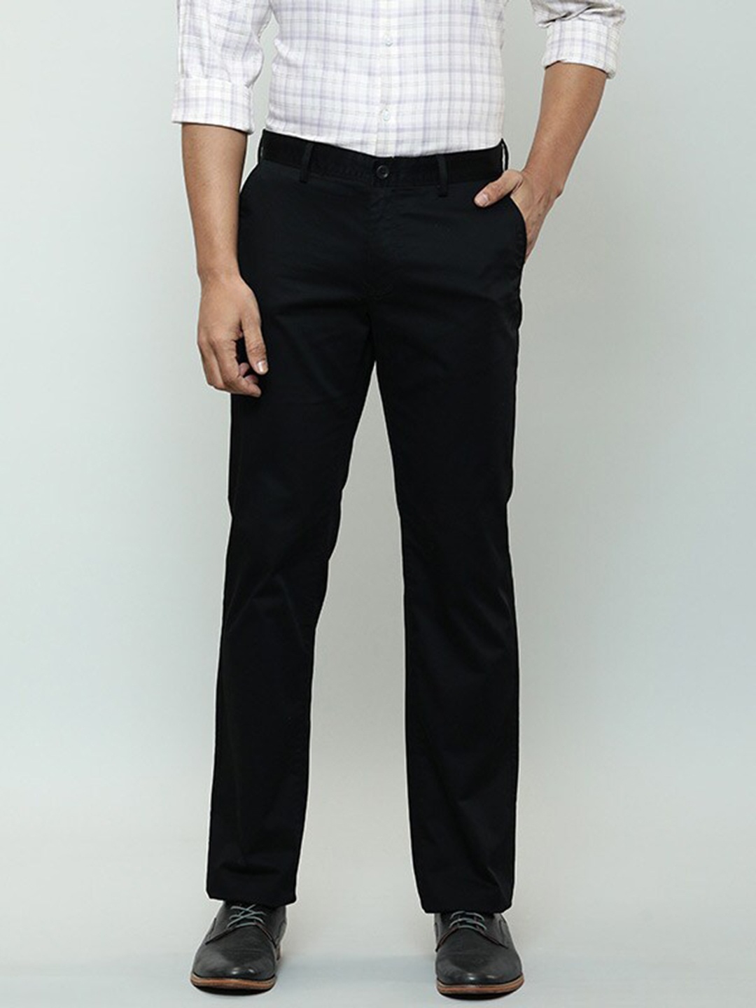 

Indian Terrain Men Brooklyn Slim Fit Pure Cotton Formal Trousers, Black