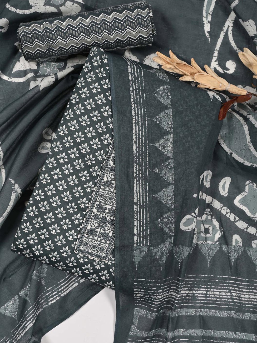 

Meena Bazaar Ethnic Printed Unstitched Dress Material, Grey