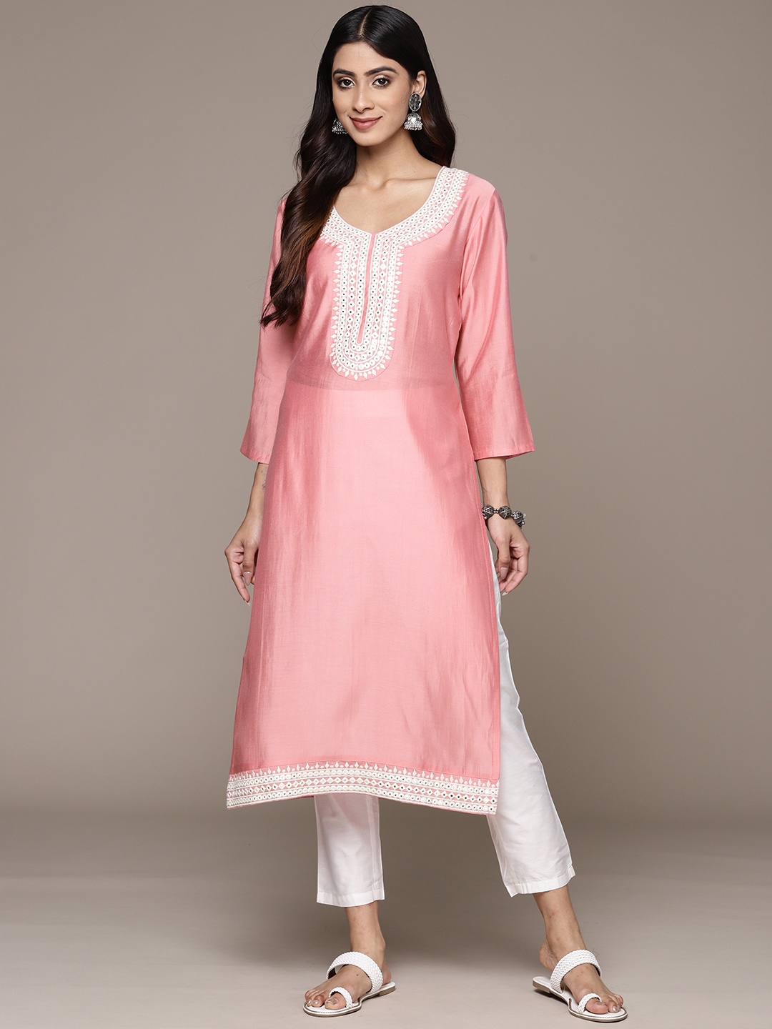 

Ishin Embellished Mirror Work Kurta, Pink