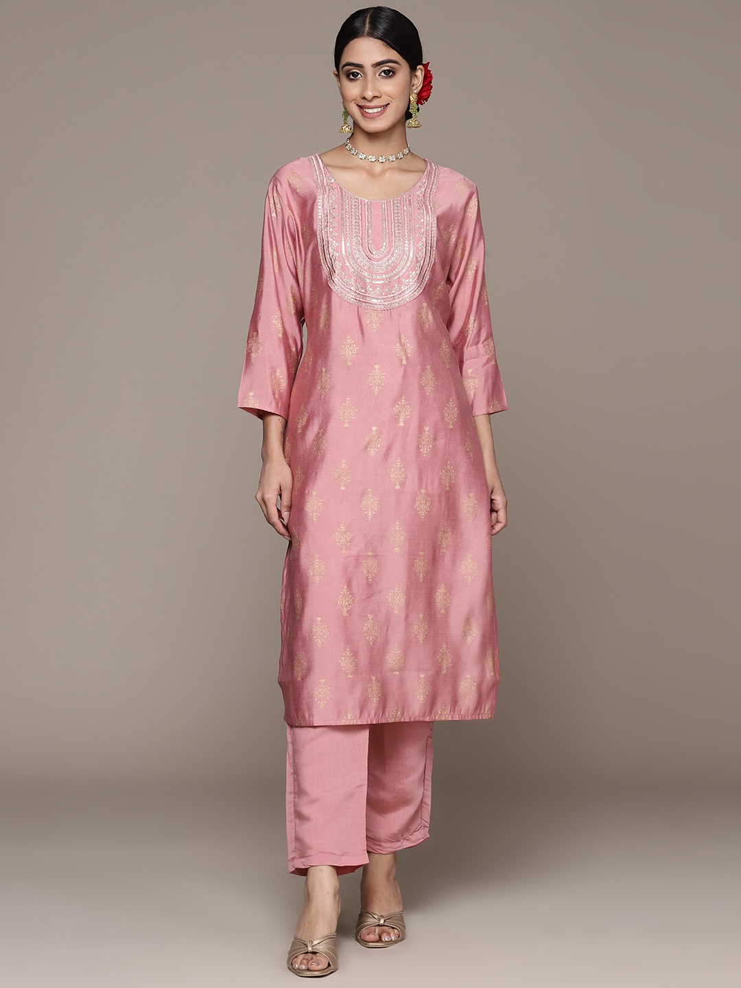 

Ishin Women Ethnic Motifs Printed Regular Thread Work Kurta with Trousers, Pink