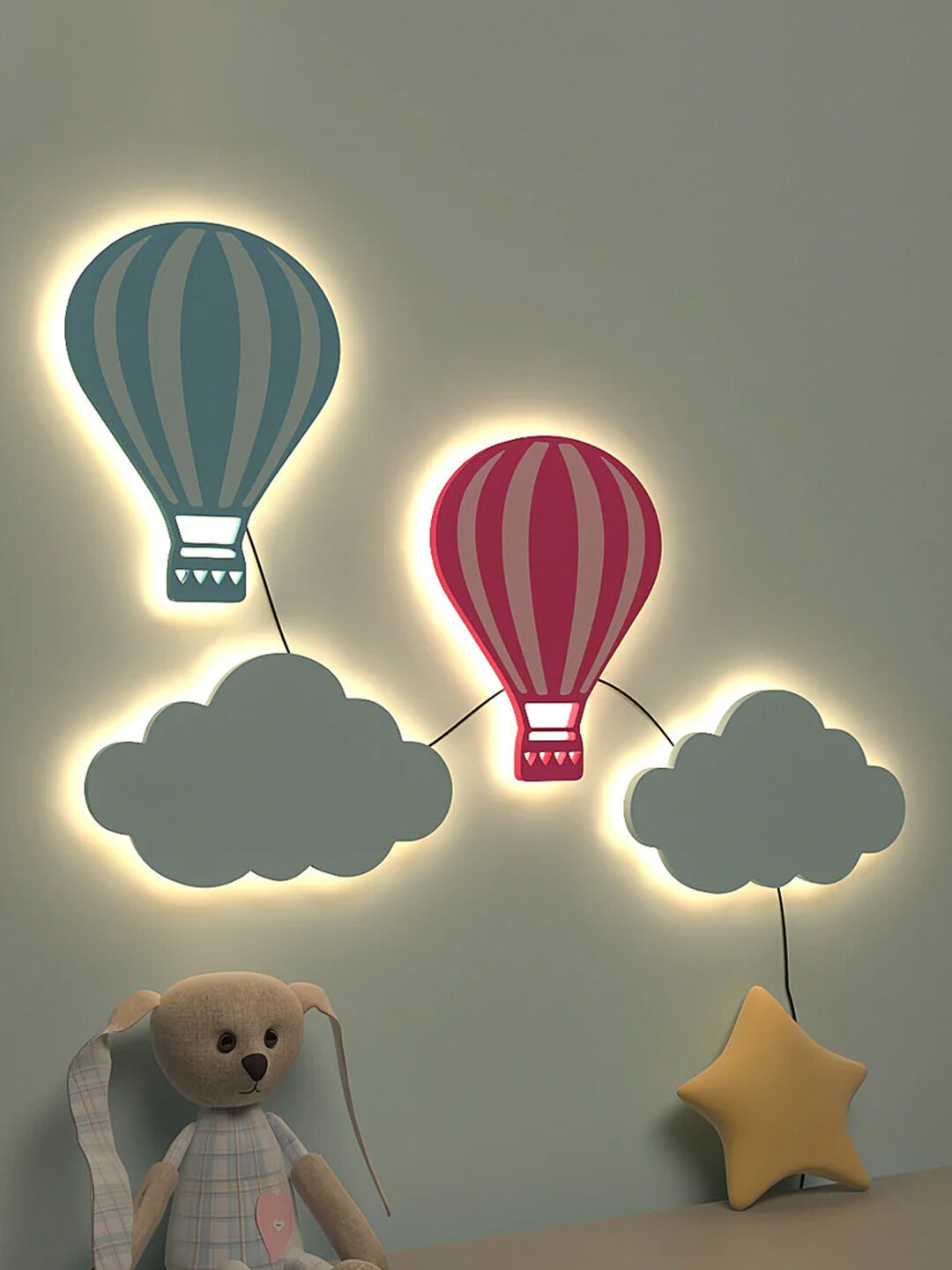 

WALLMANTRA Off-White & Blue Hot Air Balloon Design Wooden Backlit Wall Decor