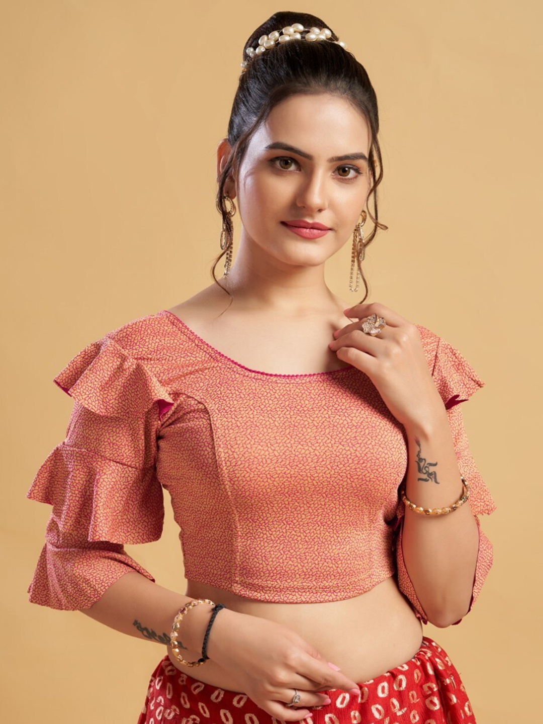

HIMRISE Round Neck Printed Bell Sleeves Saree Blouse, Pink