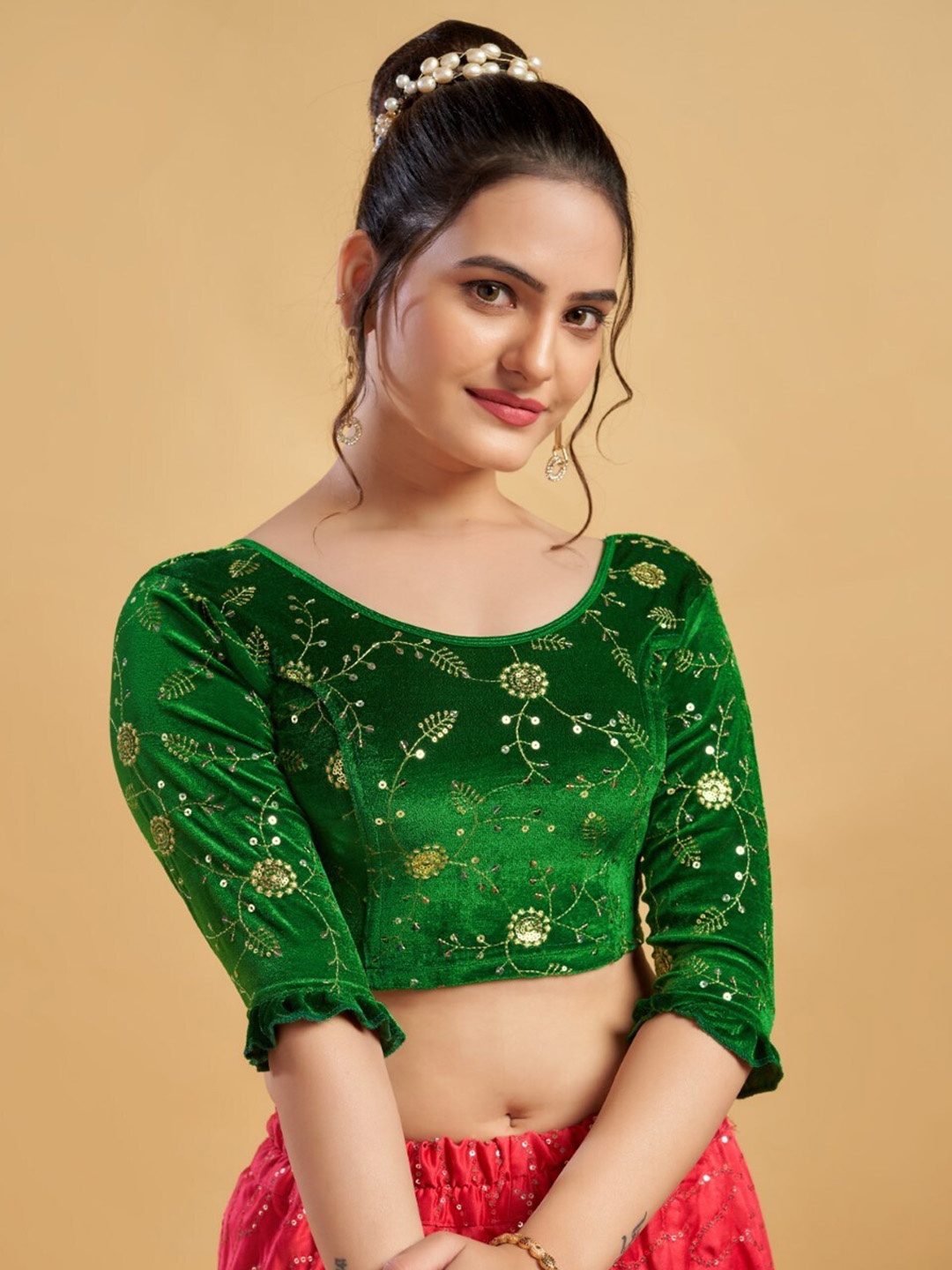 

HIMRISE Embroidered Sequinned Saree Blouse, Green