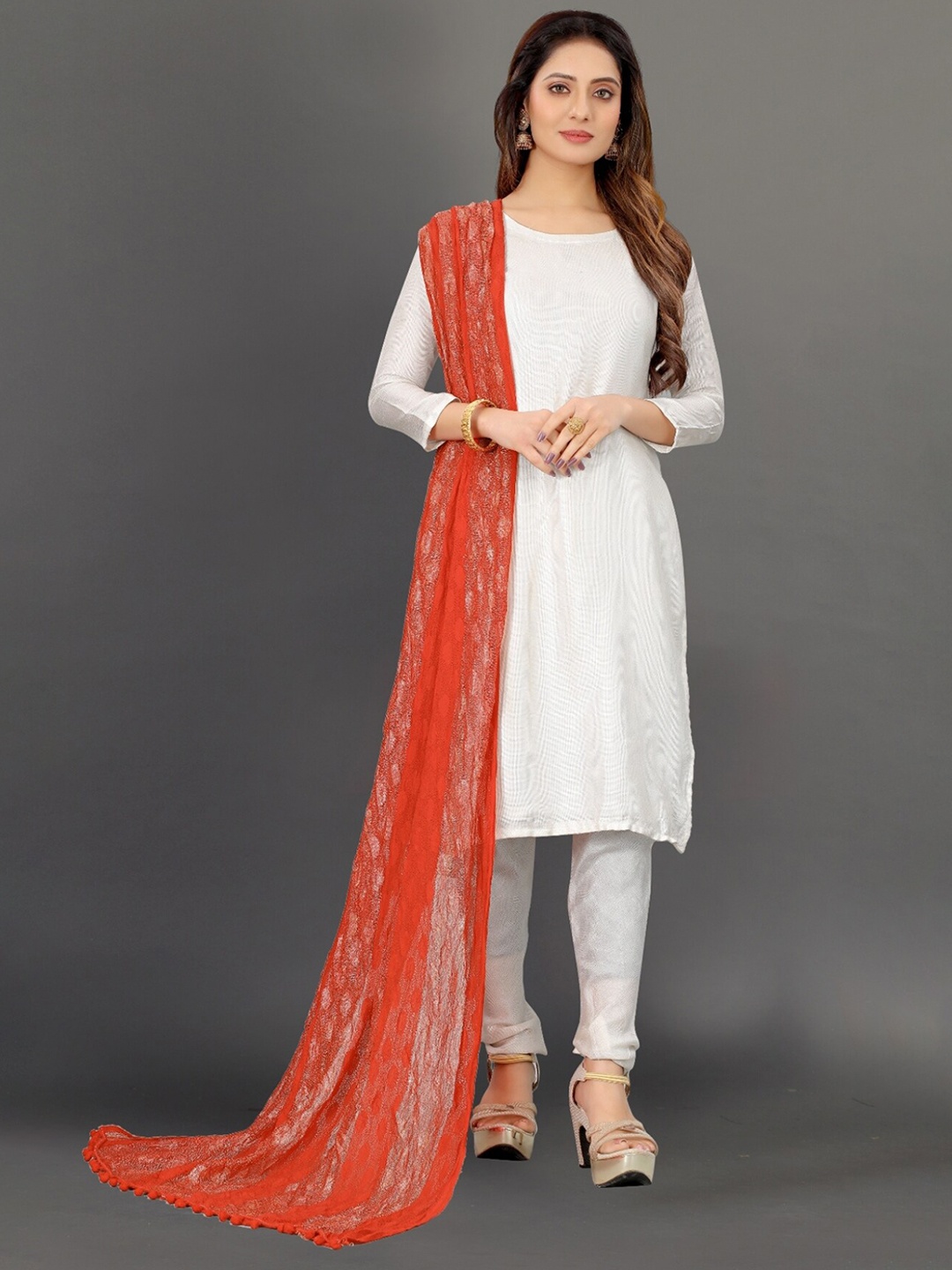 

APNISHA Striped Zari Net Dupatta, Orange