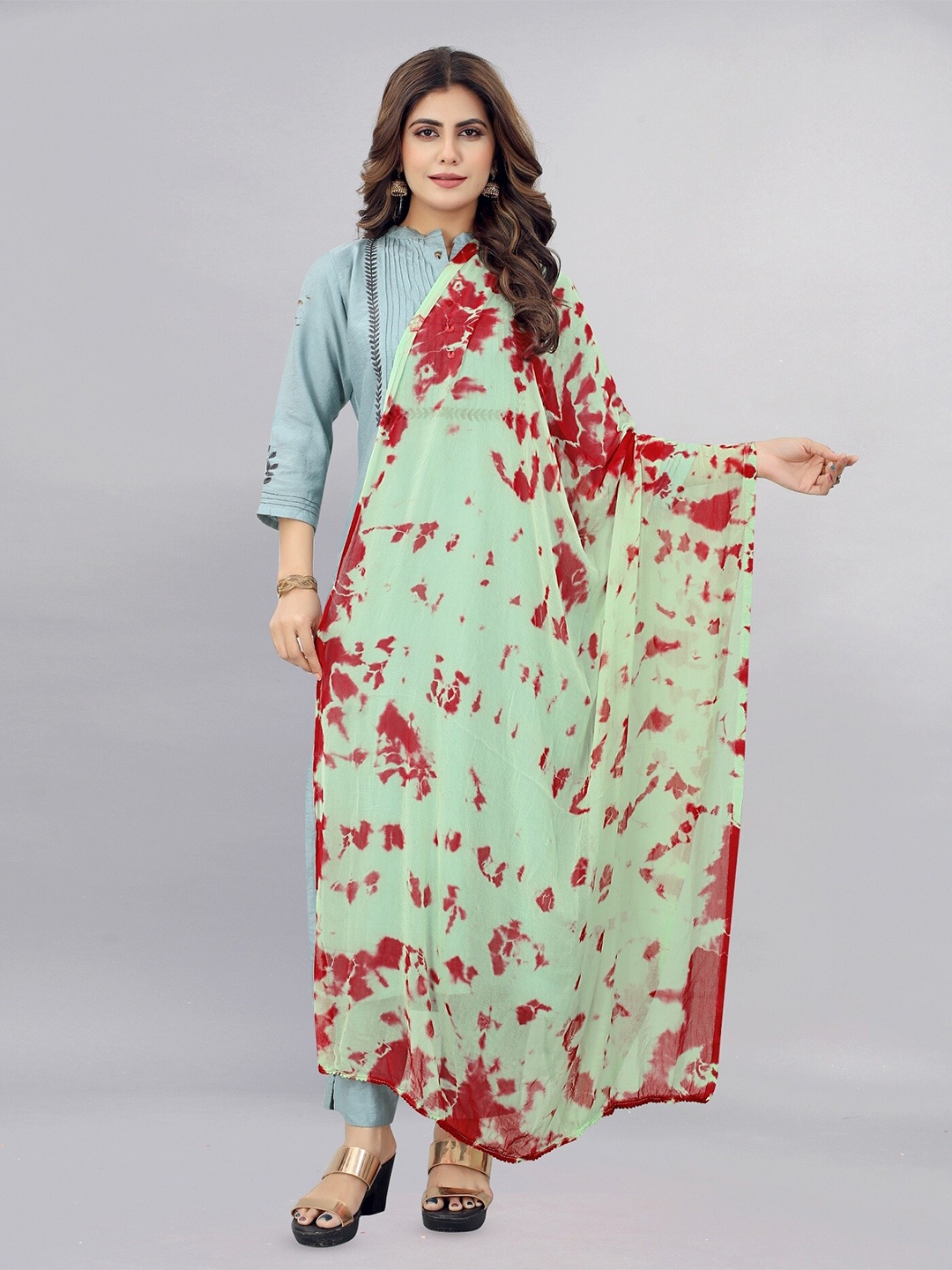 

APNISHA Dyed Chiffon Dupatta, Green