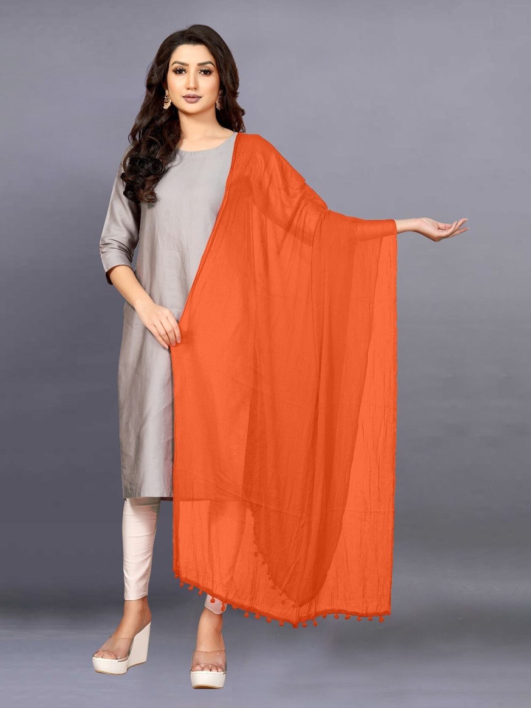 

APNISHA Solid Tasselled Border Dupatta, Orange