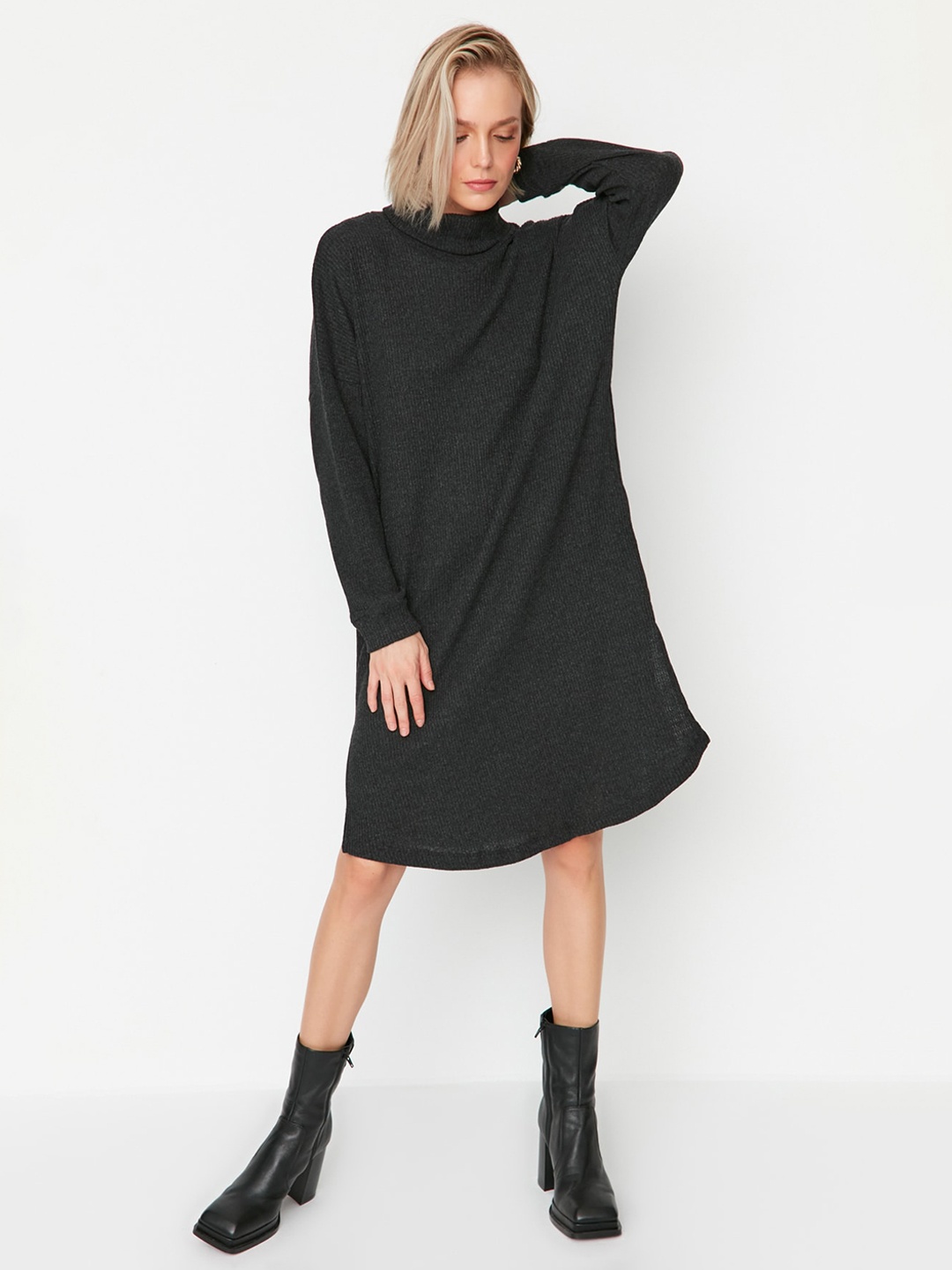 

Trendyol Mock Neck A-Line Dress, Black