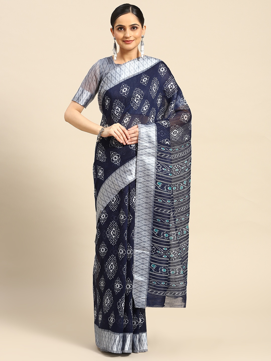 

AHIKA Batik Printed Saree, Navy blue