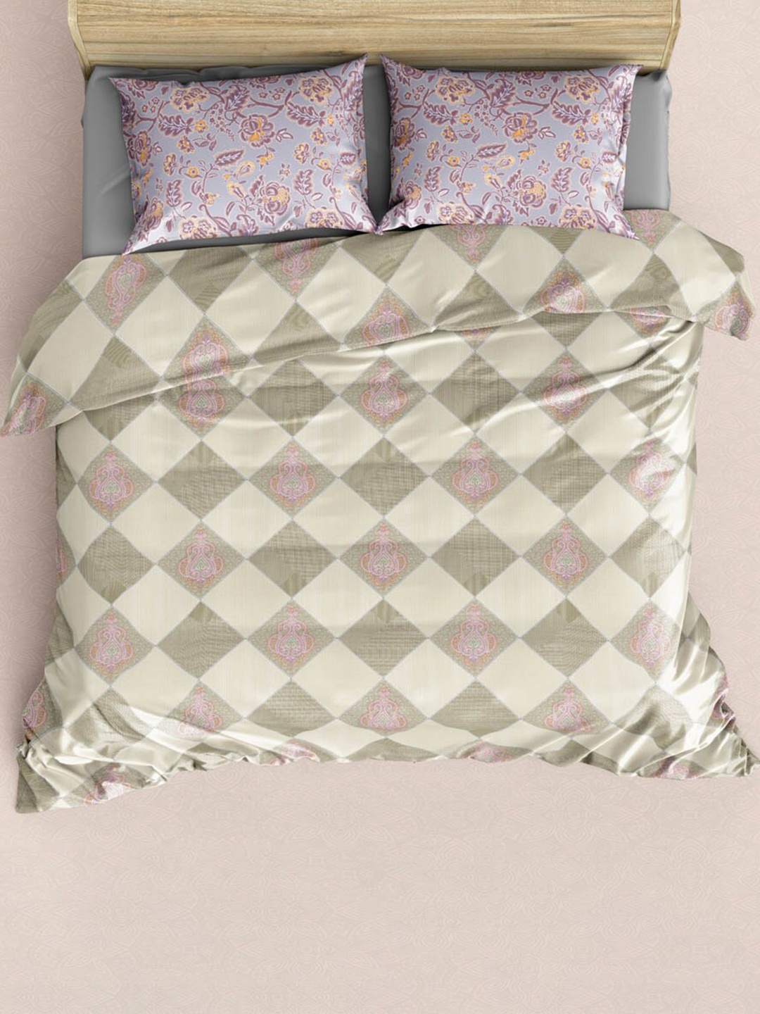 

JAIPUR FABRIC Grey Floral 300 TC Reversible Cotton King Bedsheet & 4 Pillow Covers
