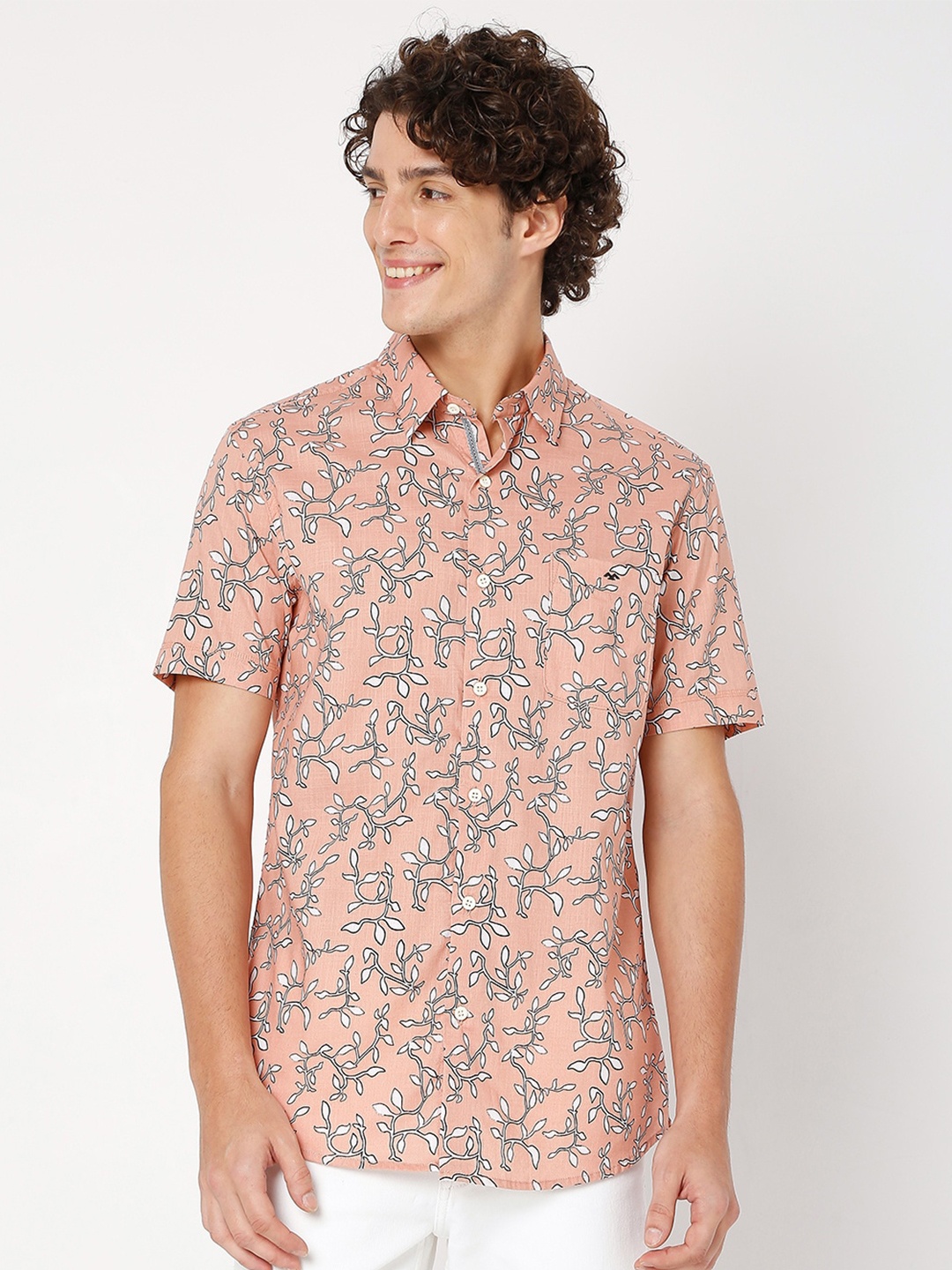 

Mufti Slim Fit Floral Opaque Printed Casual Shirt, Pink